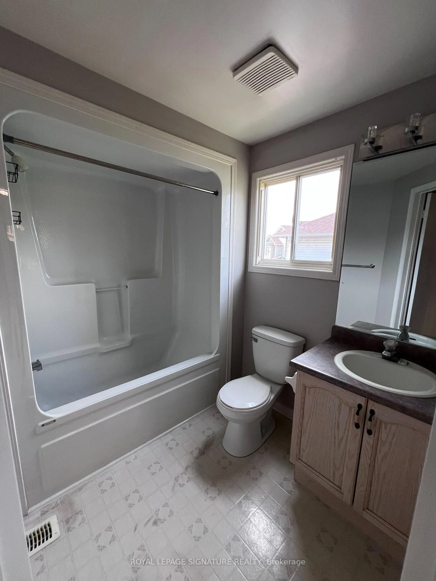 Photo 22 of 1793 McGill Street, Oshawa, Samac — HOMEH
