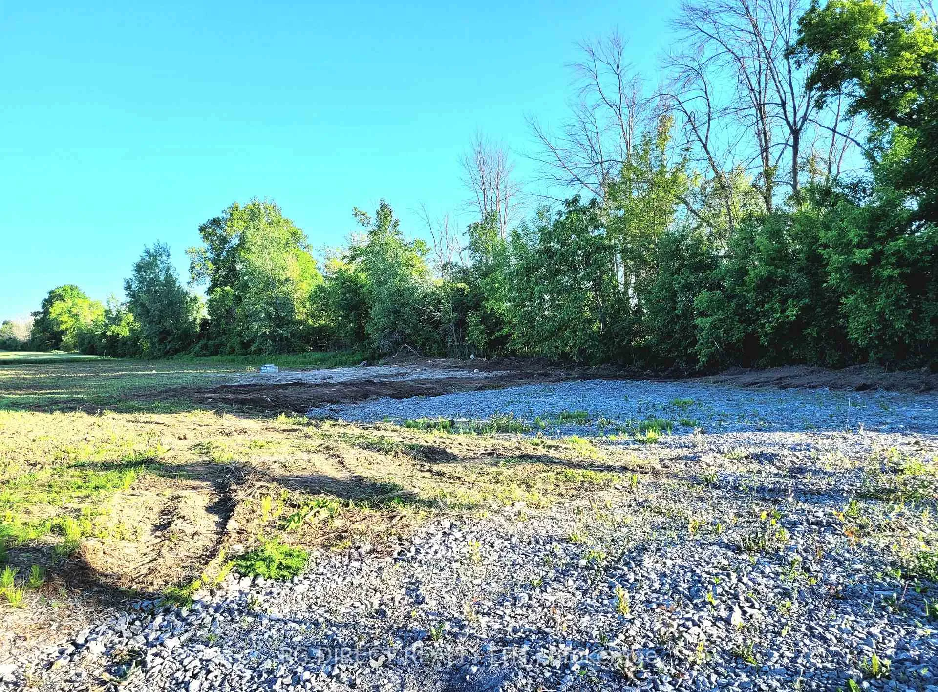 Photo 4 of 329 County Rd 3, Prince Edward County, Ameliasburg Ward — HOMEH