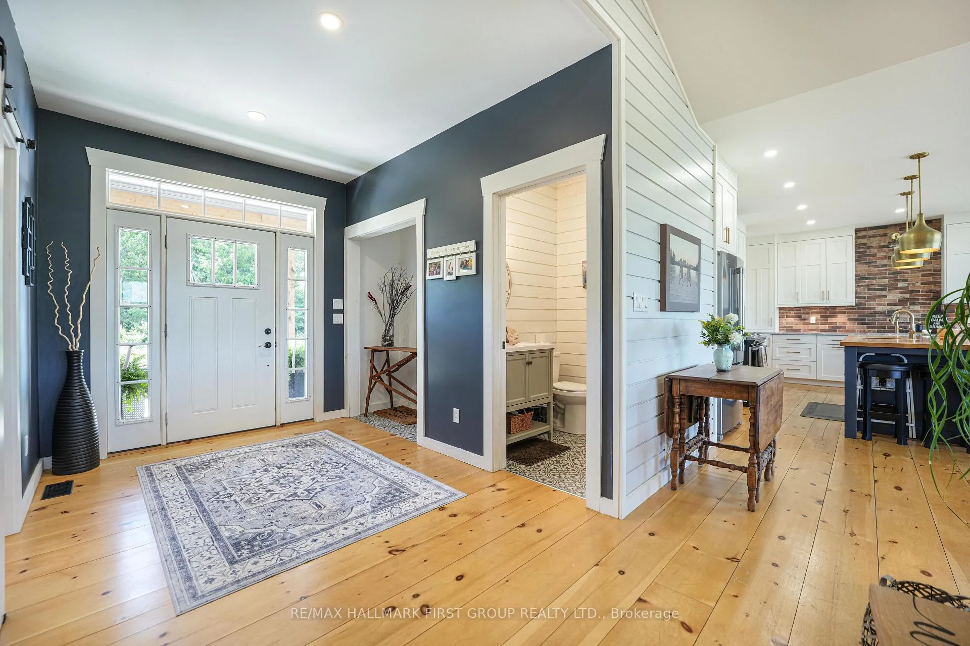 Photo 4 of 833 Iron Woods Drive, Douro-Dummer — HOMEH