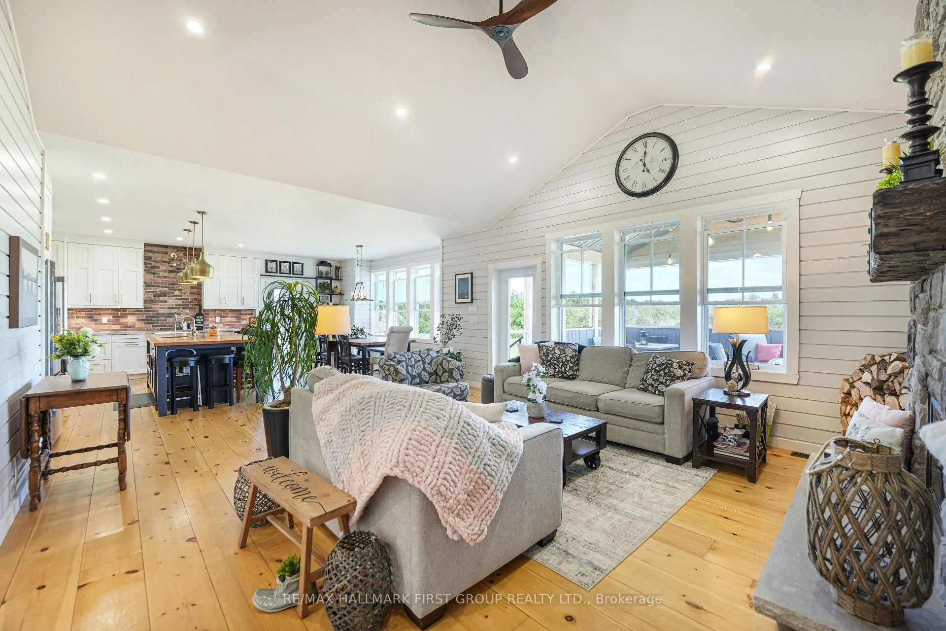 Photo 7 of 833 Iron Woods Drive, Douro-Dummer — HOMEH
