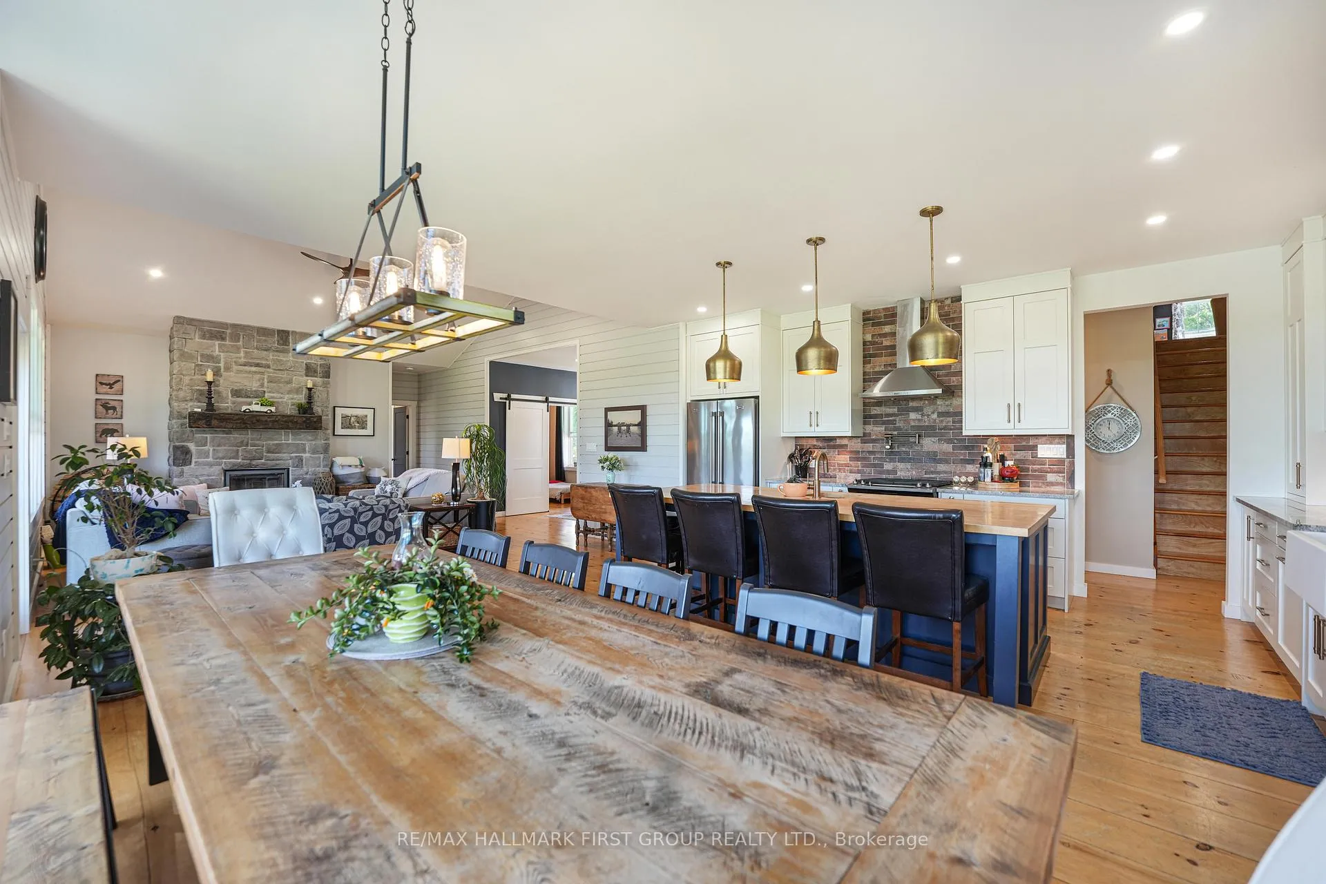 Photo 9 of 833 Iron Woods Drive, Douro-Dummer — HOMEH