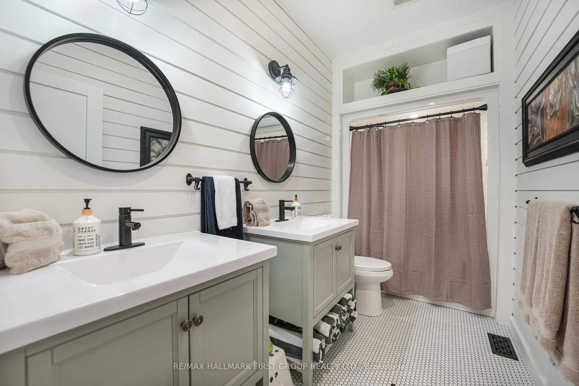 Photo 21 of 833 Iron Woods Drive, Douro-Dummer — HOMEH