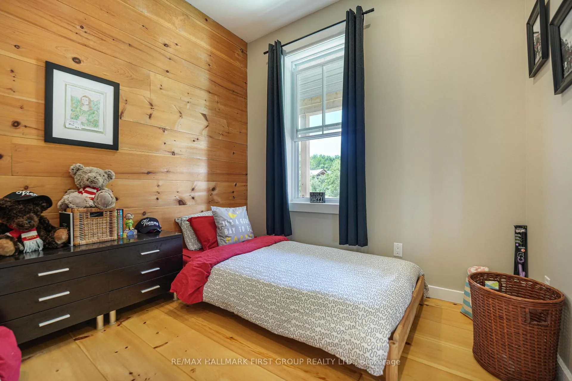Photo 23 of 833 Iron Woods Drive, Douro-Dummer — HOMEH
