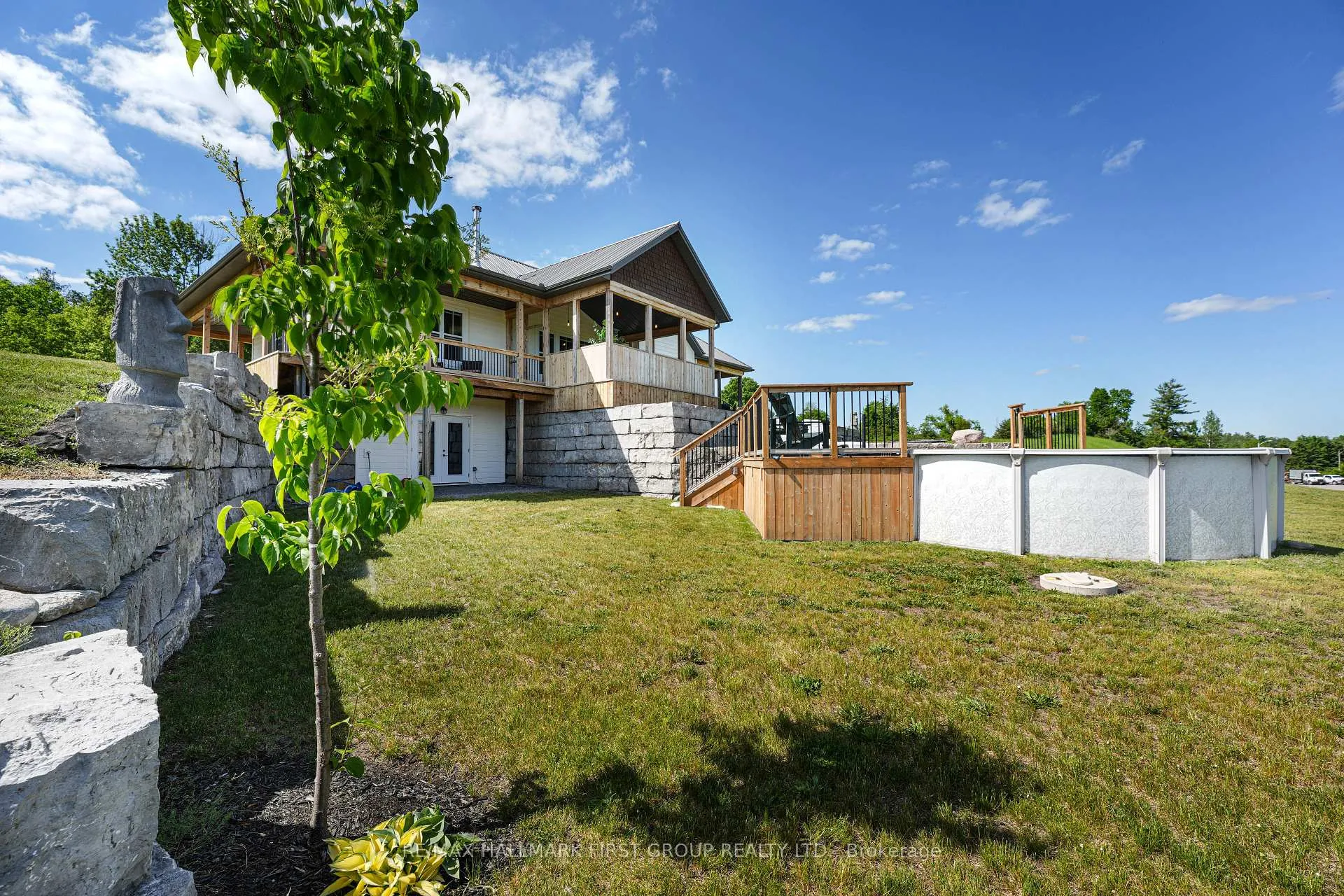 Photo 34 of 833 Iron Woods Drive, Douro-Dummer — HOMEH