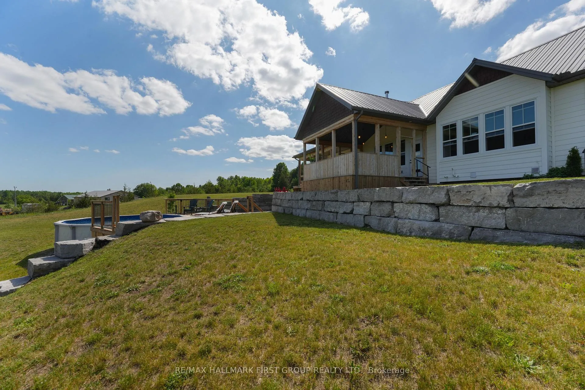 Photo 37 of 833 Iron Woods Drive, Douro-Dummer — HOMEH