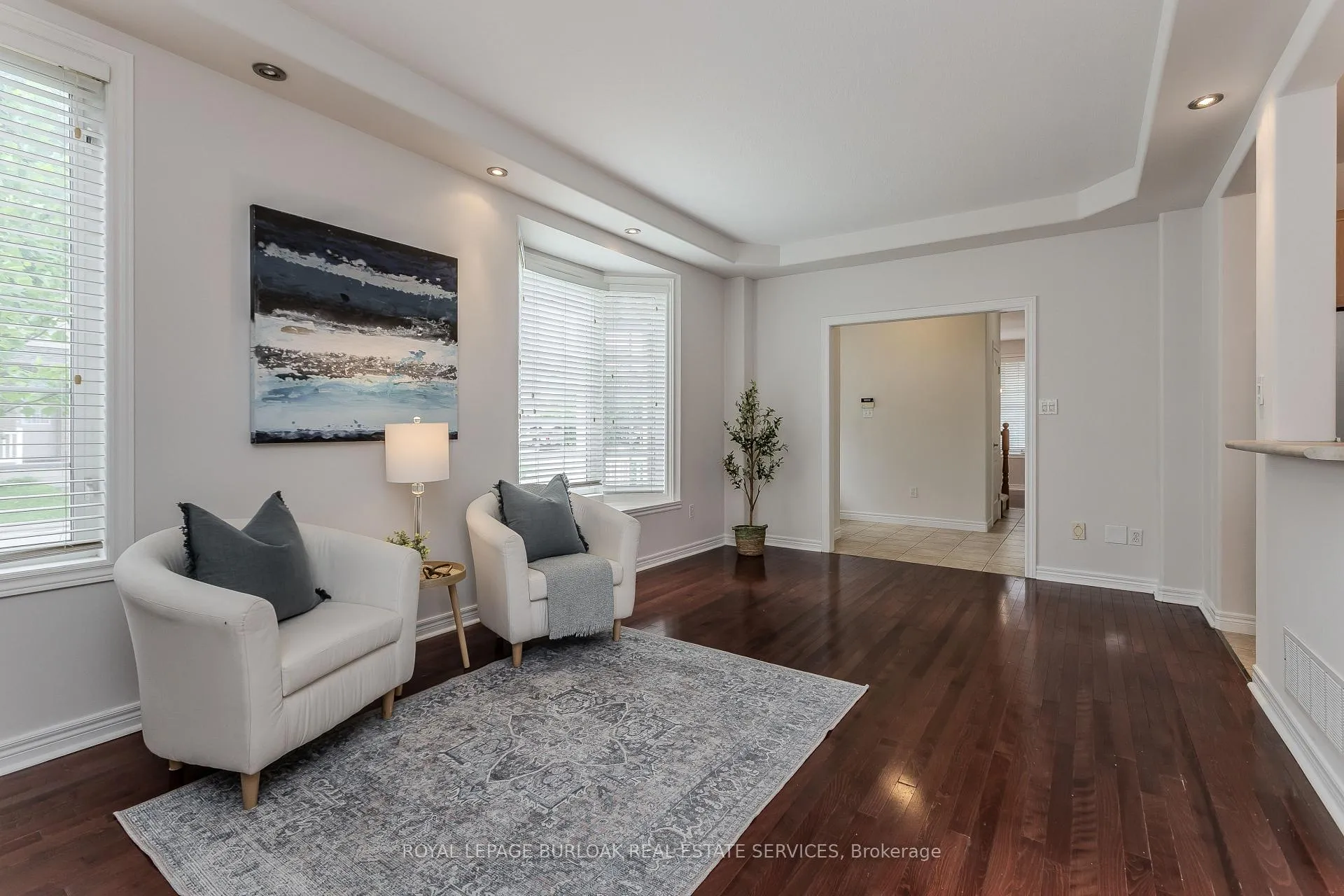 Photo 6 of 2454 Sutton Drive, Burlington, Orchard — HOMEH