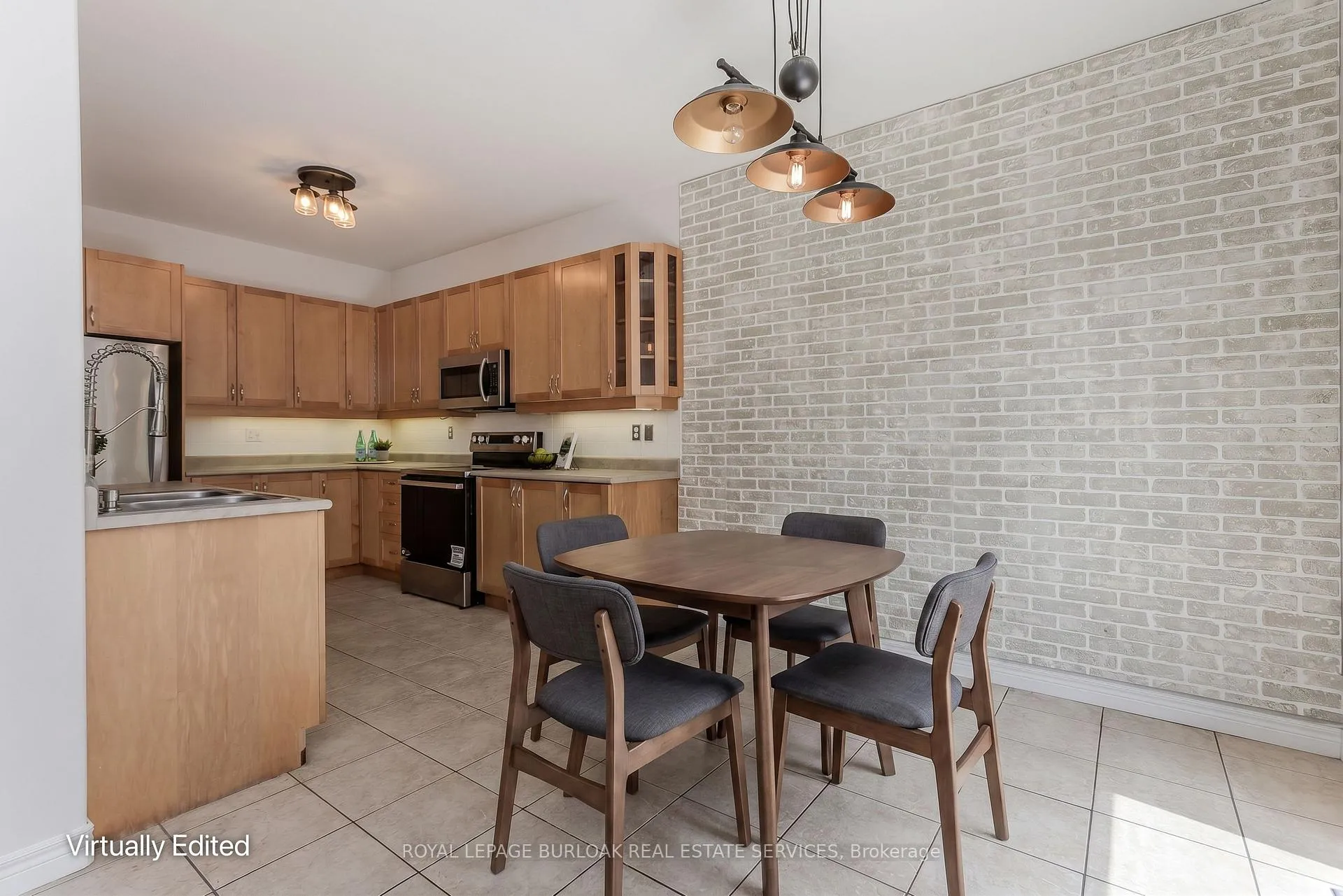 Photo 11 of 2454 Sutton Drive, Burlington, Orchard — HOMEH