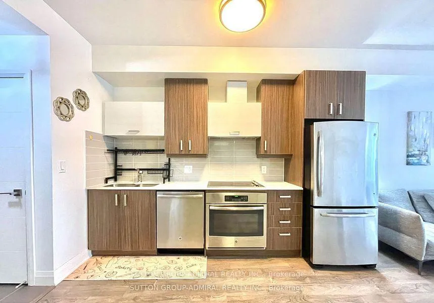 Photo 5 of Unit 310, 18 Uptown Drive, Markham, Unionville — HOMEH