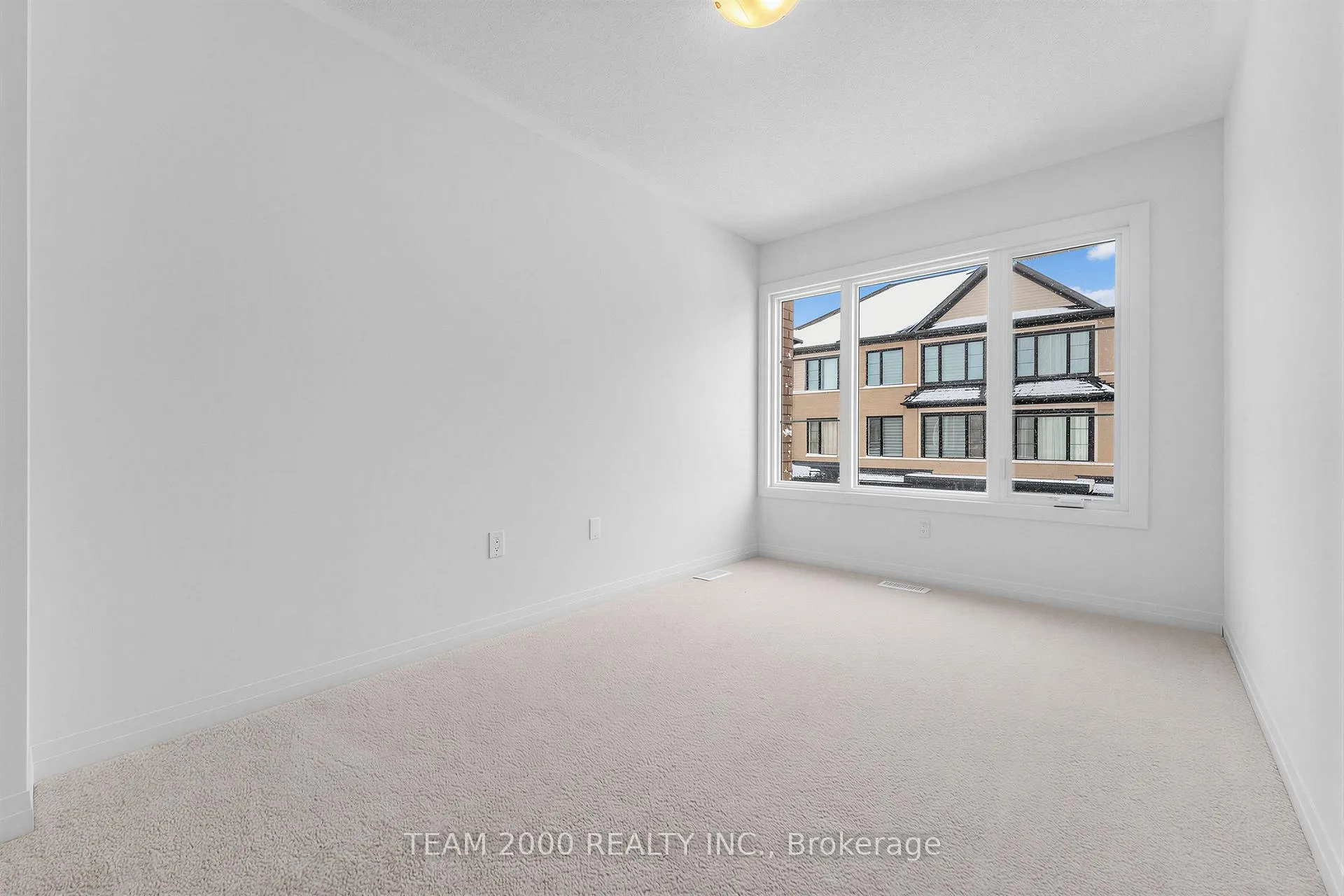 Photo 30 of Unit 30, 474 Provident Way, Hamilton, Mount Hope — HOMEH