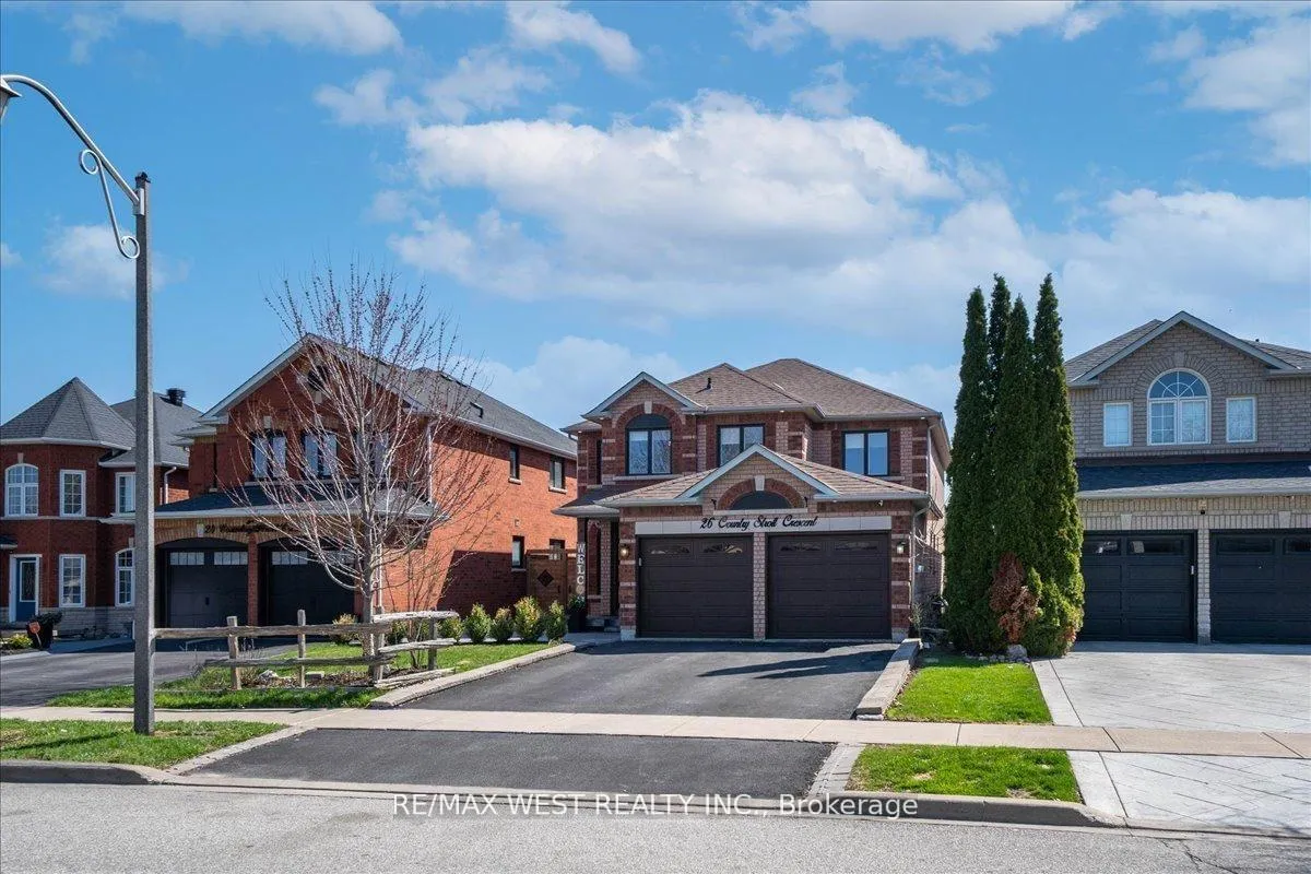 Photo 3 of 26 Country Stroll Crescent, Caledon, Bolton West — HOMEH