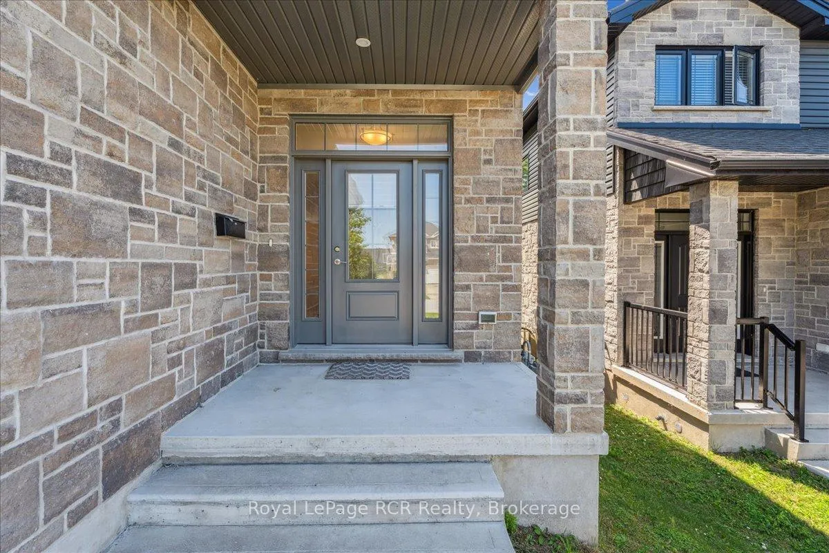 Photo 3 of 1302 14th Avenue E, Owen Sound — HOMEH