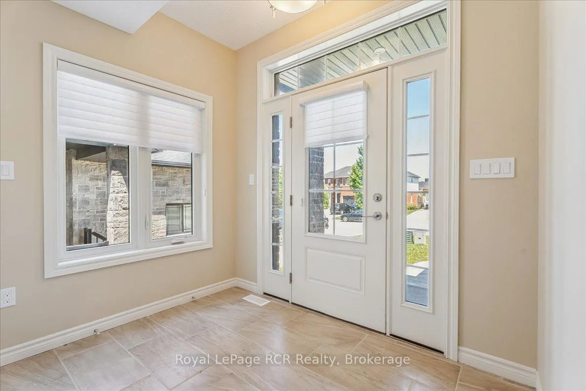 Photo 4 of 1302 14th Avenue E, Owen Sound — HOMEH