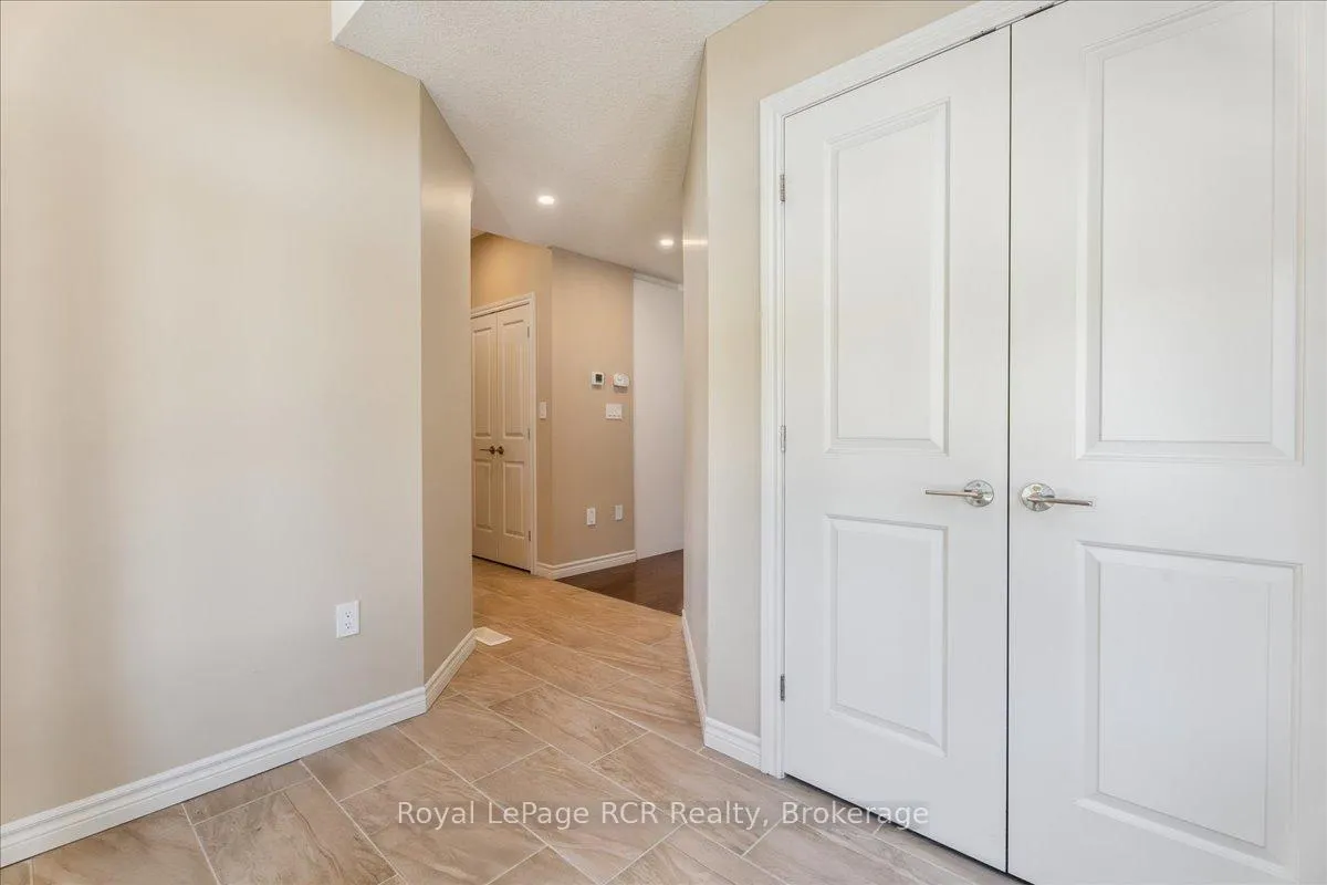 Photo 5 of 1302 14th Avenue E, Owen Sound — HOMEH