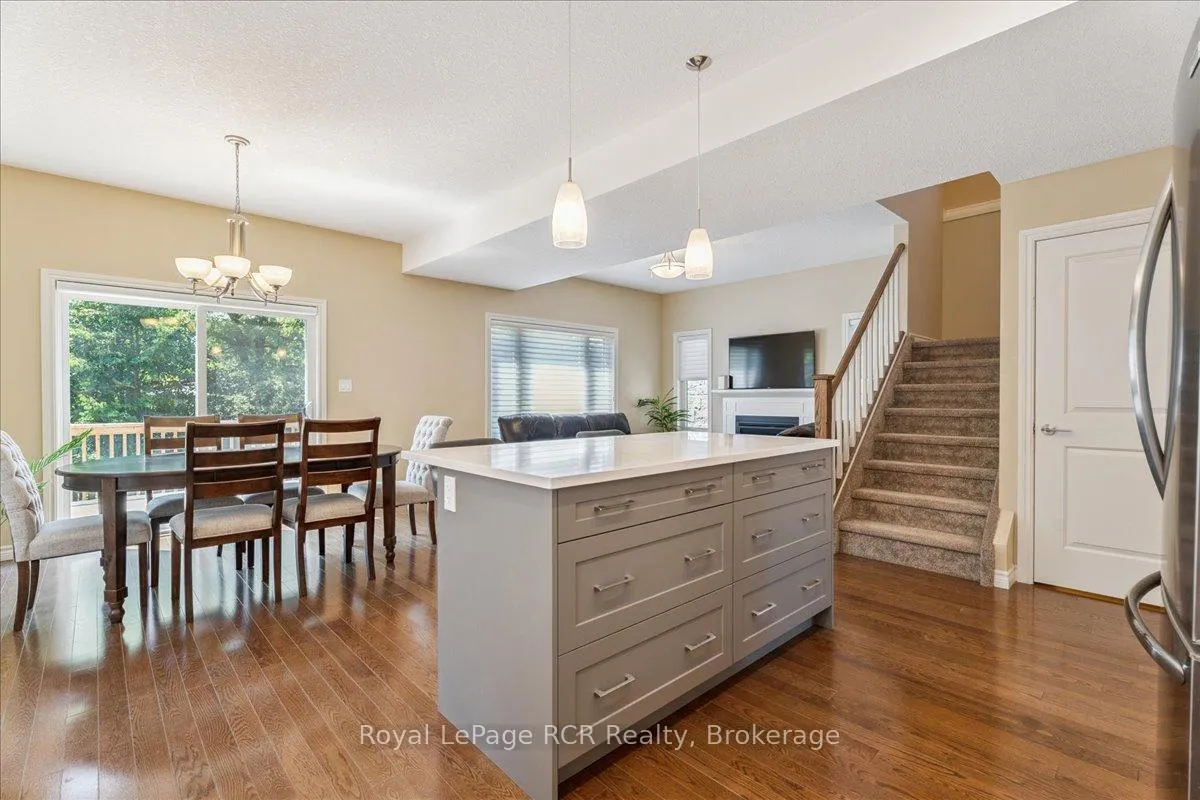Photo 13 of 1302 14th Avenue E, Owen Sound — HOMEH