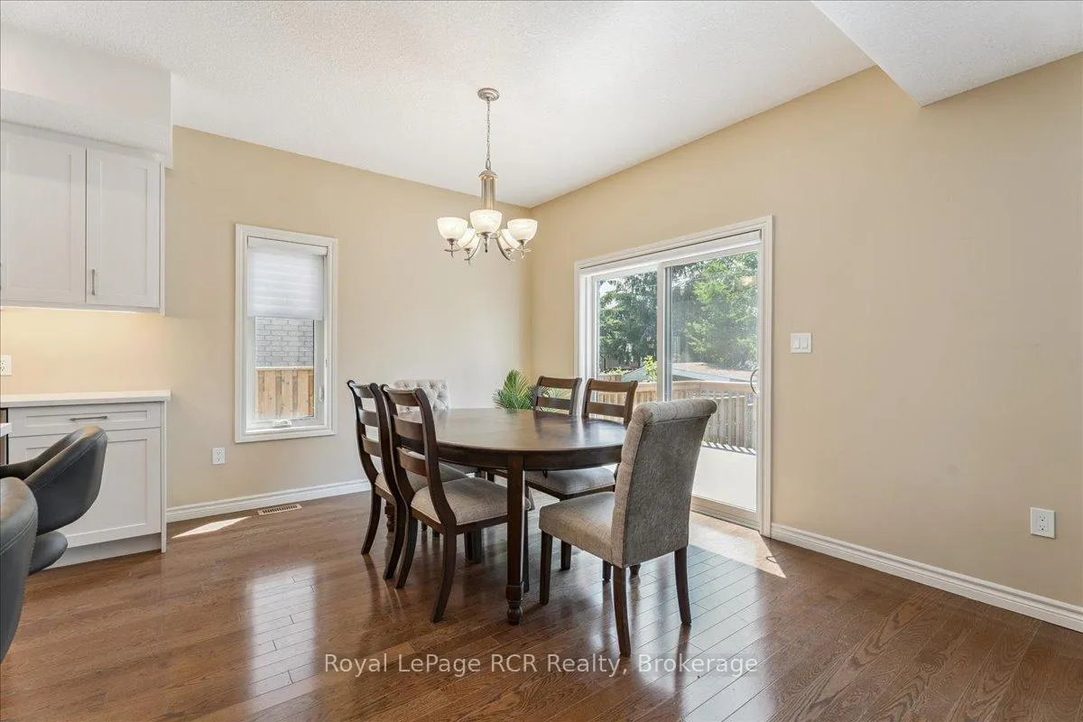 Photo 17 of 1302 14th Avenue E, Owen Sound — HOMEH