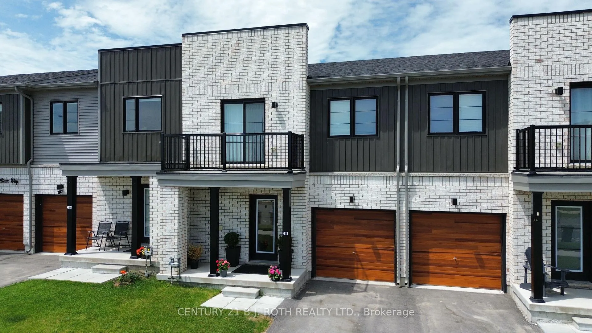 Front of 236 Prince William Way