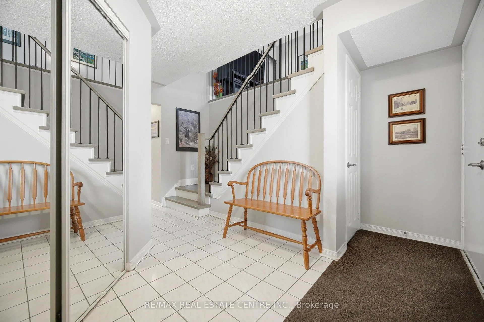 Photo 7 of 6 Ashbrook Way, Brampton, Fletcher's West — HOMEH