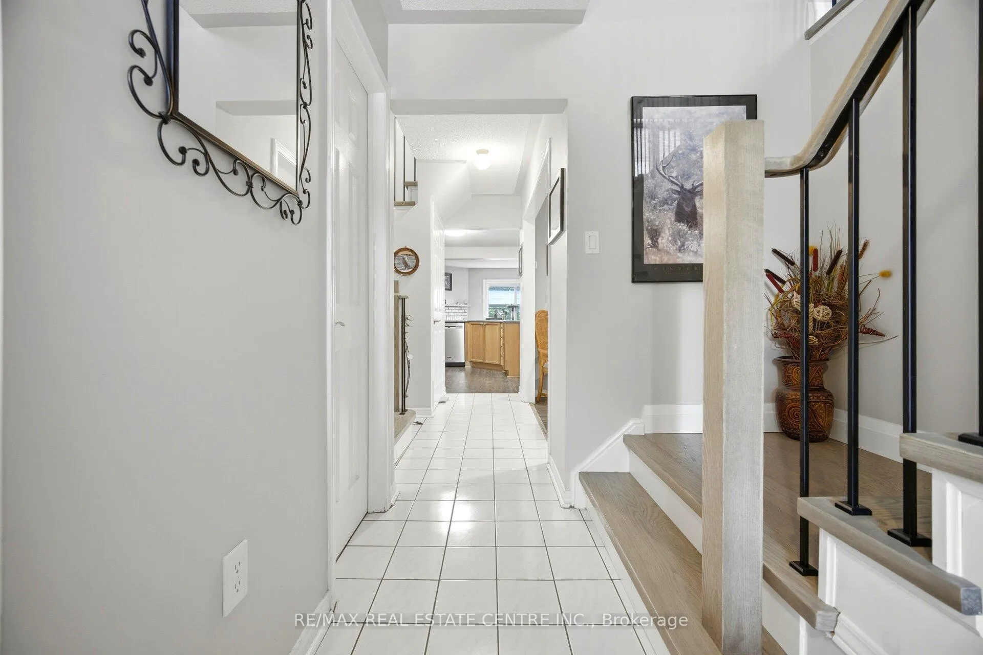 Photo 8 of 6 Ashbrook Way, Brampton, Fletcher's West — HOMEH