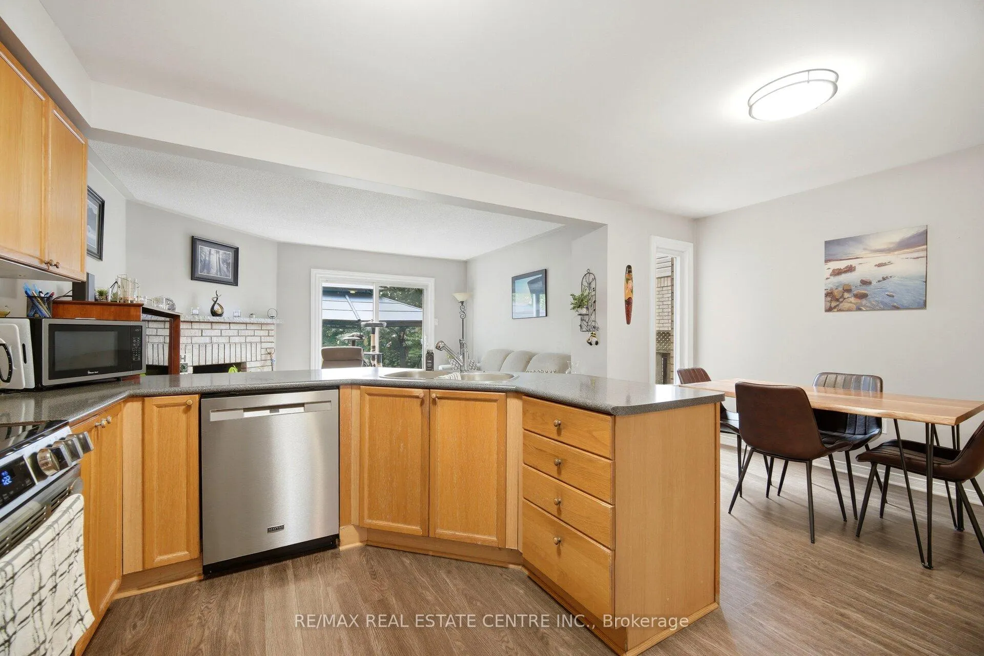 Photo 16 of 6 Ashbrook Way, Brampton, Fletcher's West — HOMEH