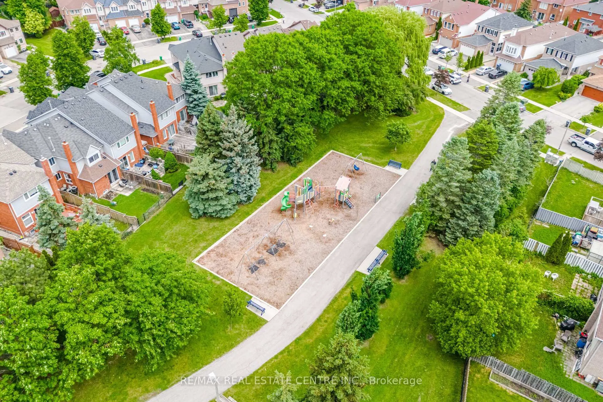Photo 47 of 6 Ashbrook Way, Brampton, Fletcher's West — HOMEH