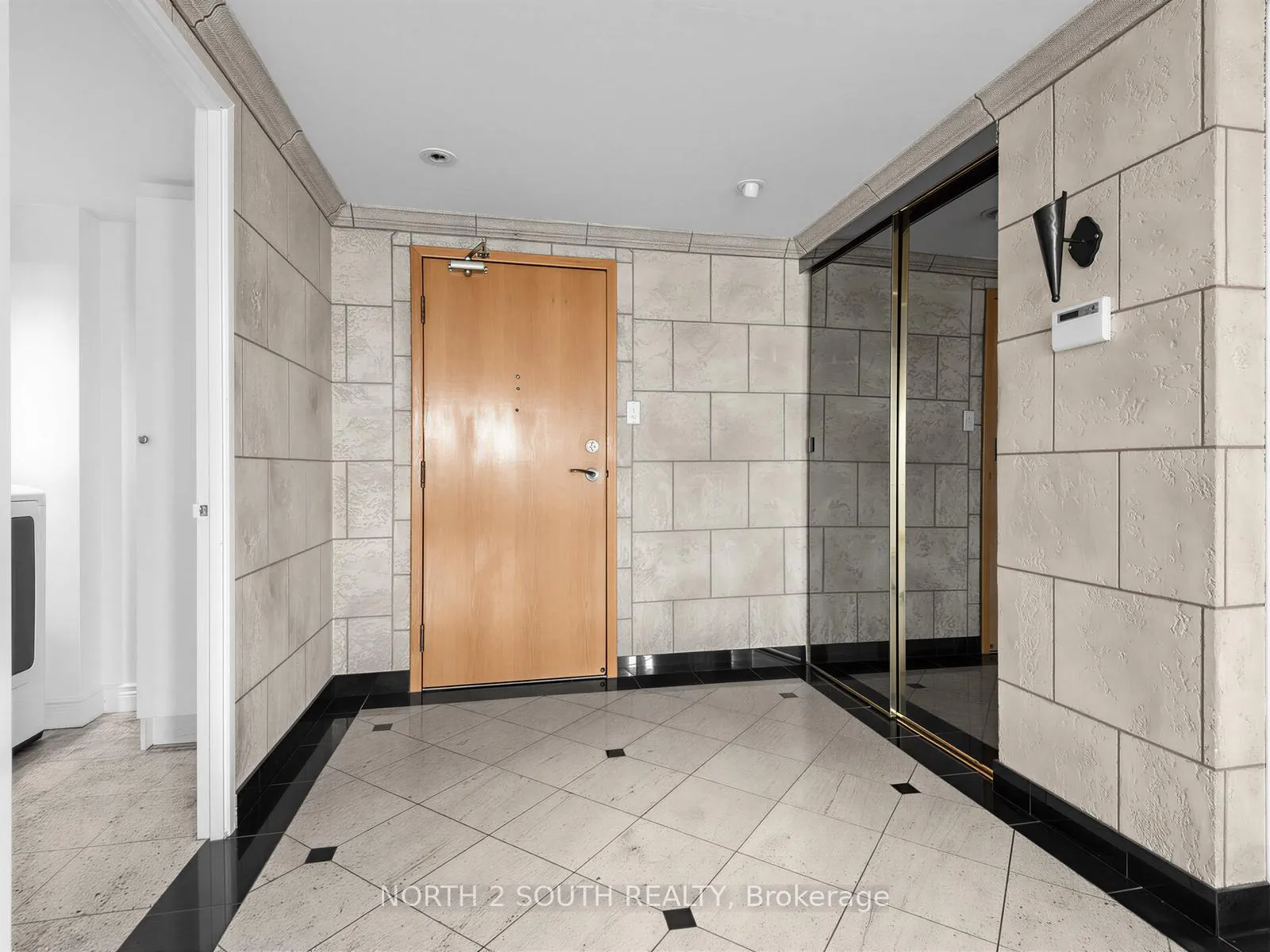 Photo 3 of Unit 2802, 215 Wynford Drive, Toronto, Flemingdon Park — HOMEH