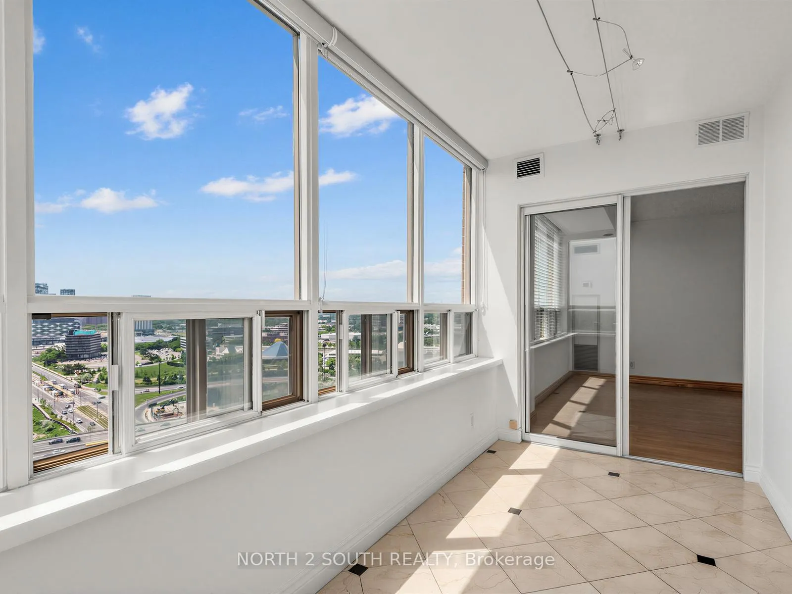 Photo 11 of Unit 2802, 215 Wynford Drive, Toronto, Flemingdon Park — HOMEH