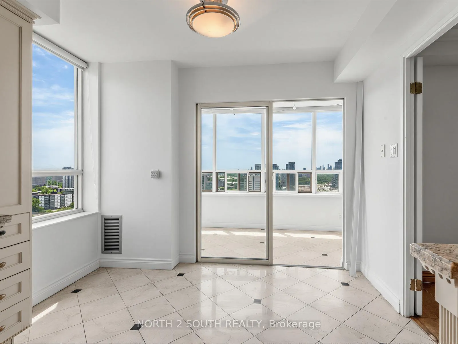 Photo 17 of Unit 2802, 215 Wynford Drive, Toronto, Flemingdon Park — HOMEH