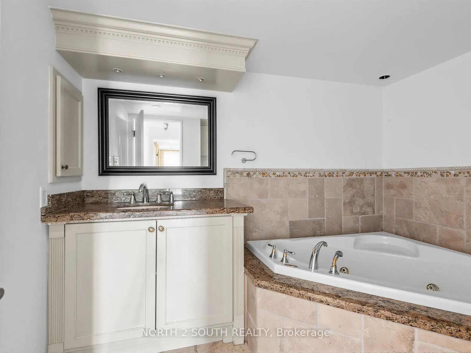 Photo 23 of Unit 2802, 215 Wynford Drive, Toronto, Flemingdon Park — HOMEH