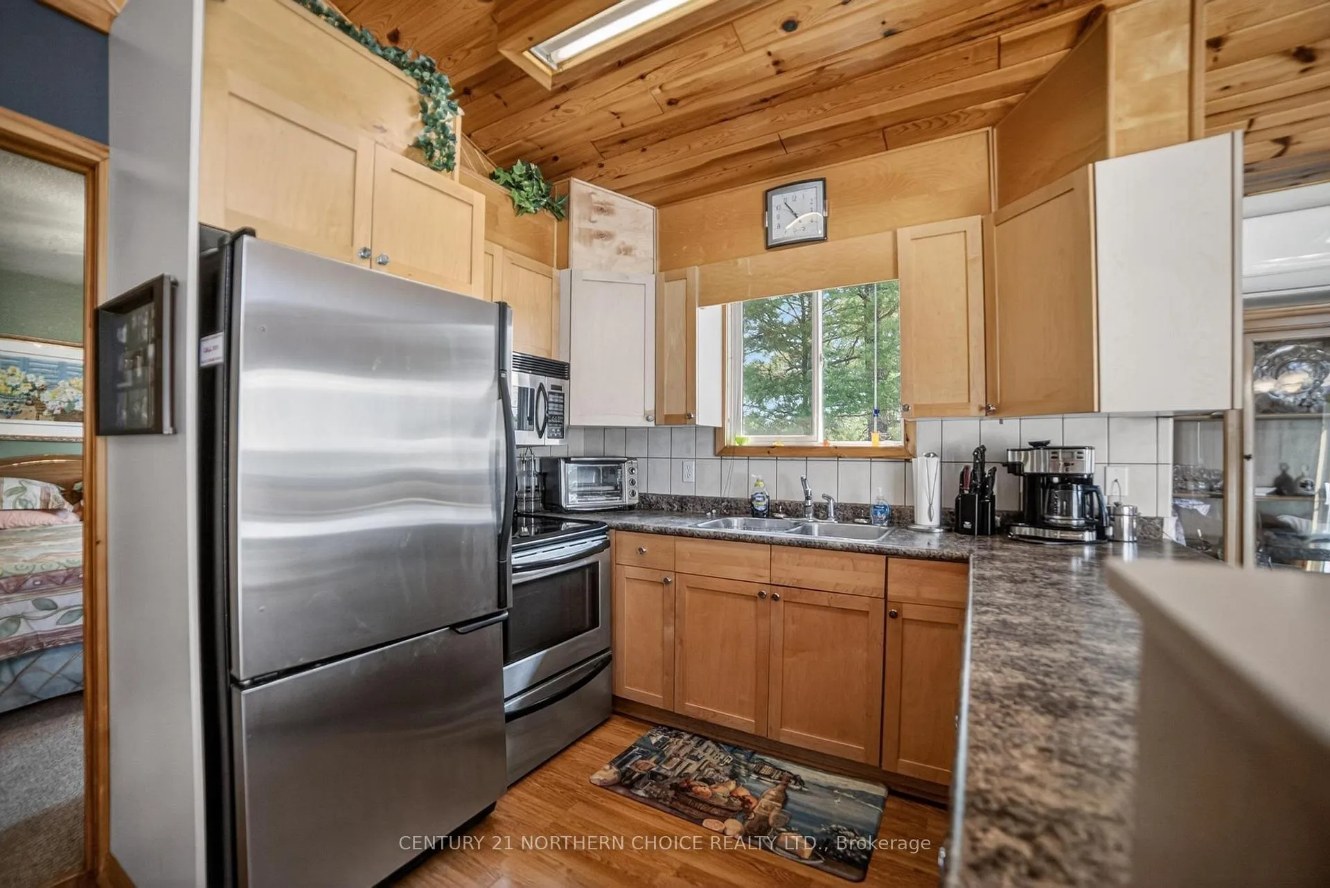 Photo 8 of 44 Bigstone Bay Lodge, Kenora Remote Area, Lake of the Woods North — HOMEH