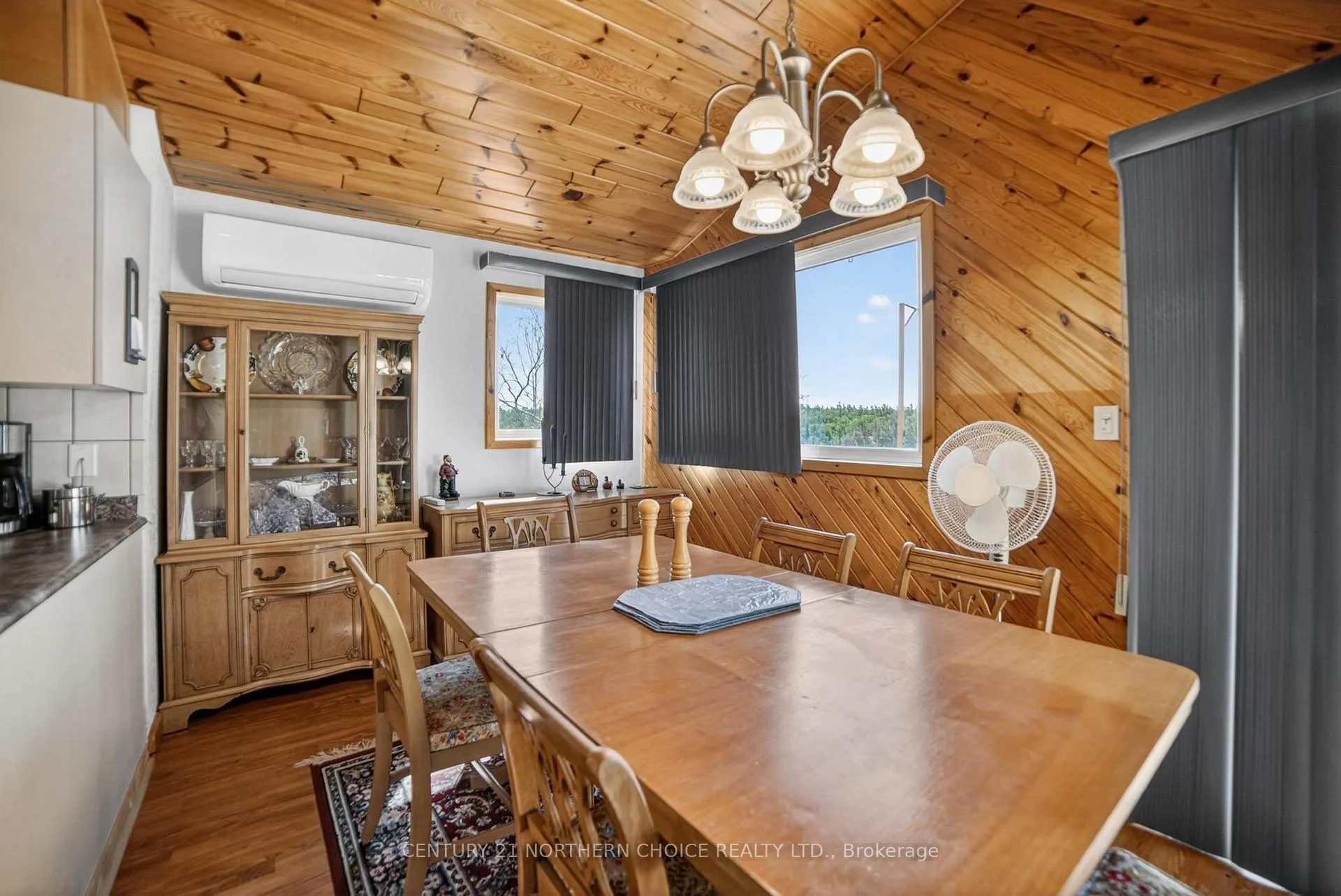 Photo 9 of 44 Bigstone Bay Lodge, Kenora Remote Area, Lake of the Woods North — HOMEH