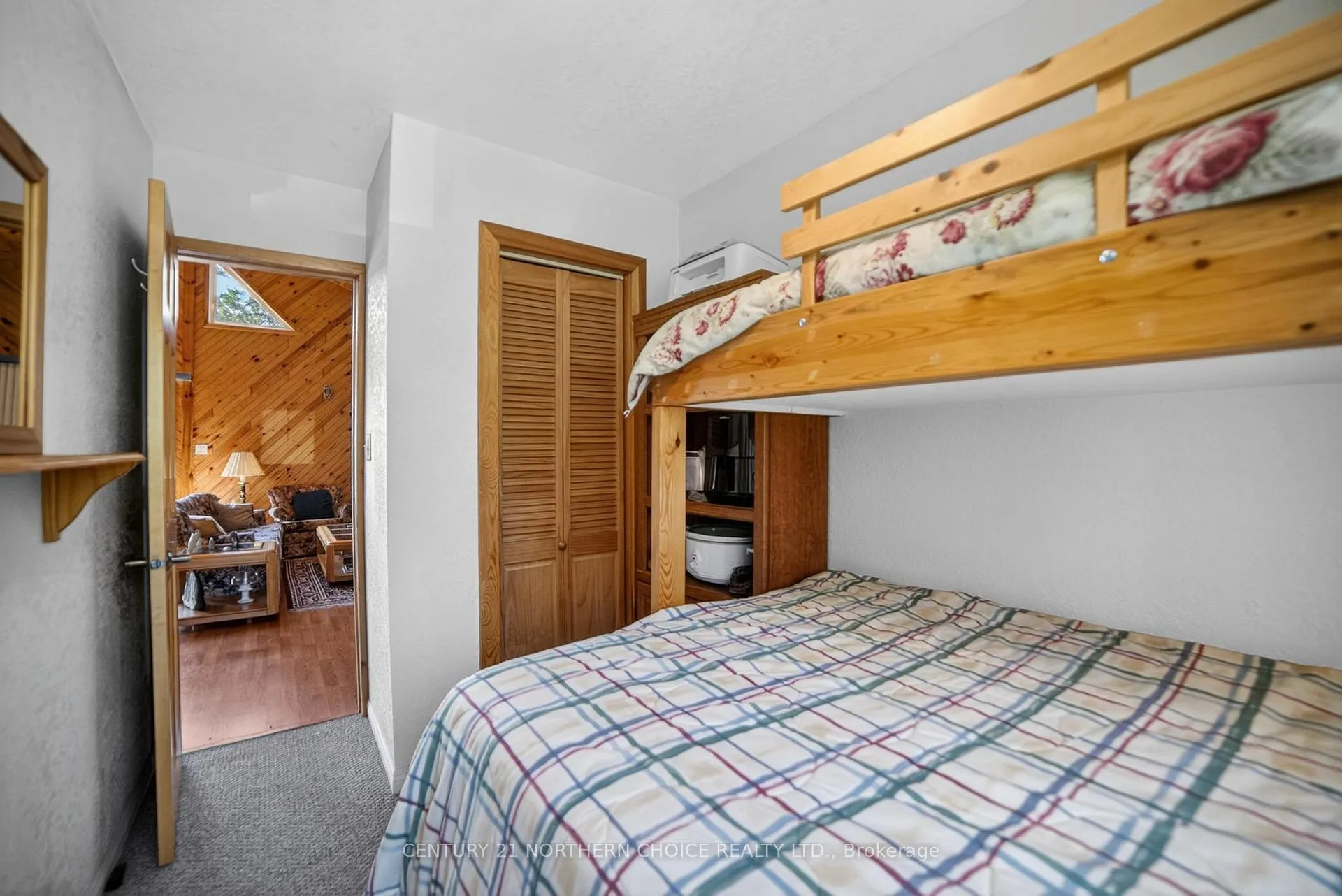 Photo 17 of 44 Bigstone Bay Lodge, Kenora Remote Area, Lake of the Woods North — HOMEH