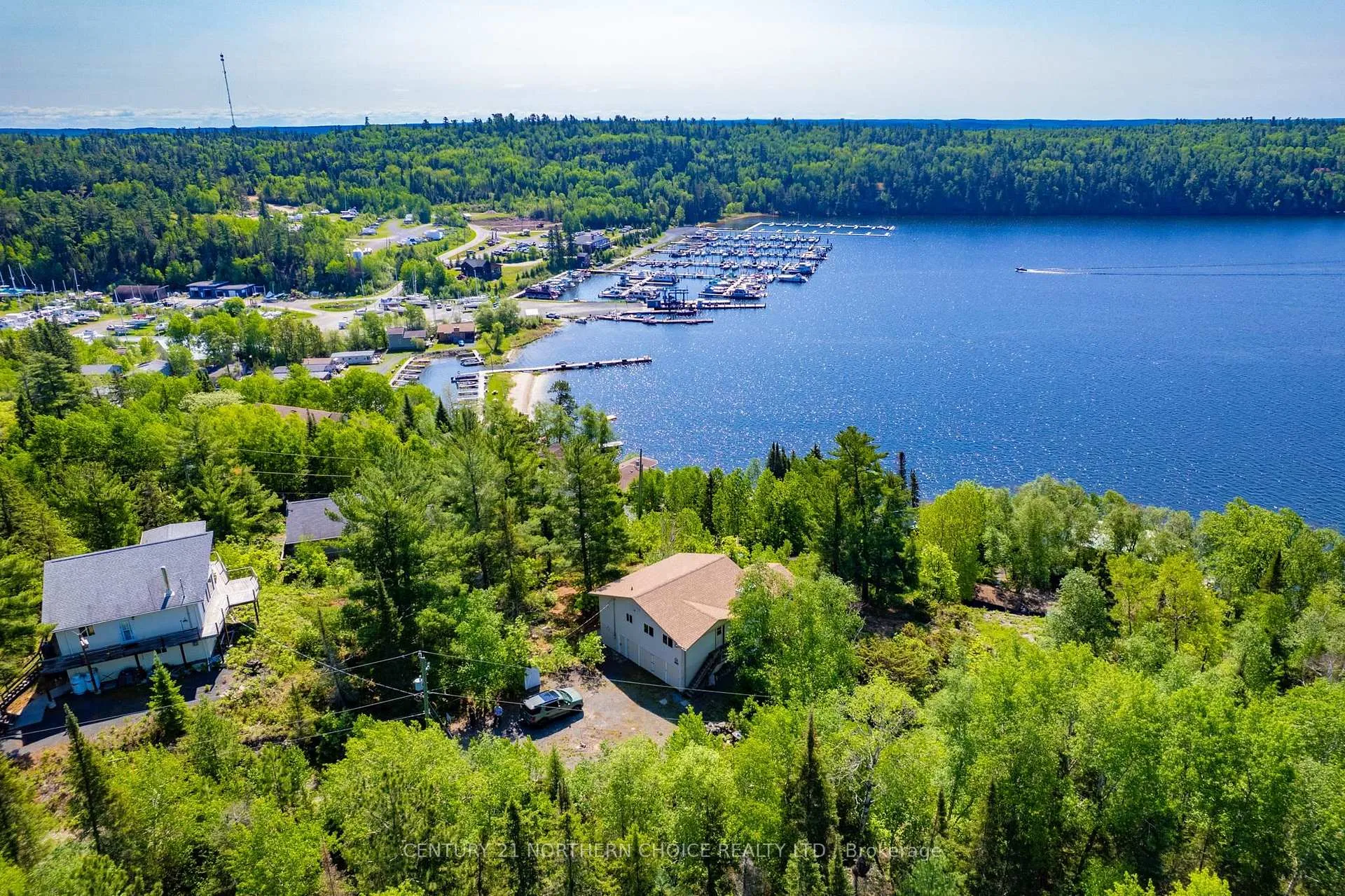 Photo 35 of 44 Bigstone Bay Lodge, Kenora Remote Area, Lake of the Woods North — HOMEH