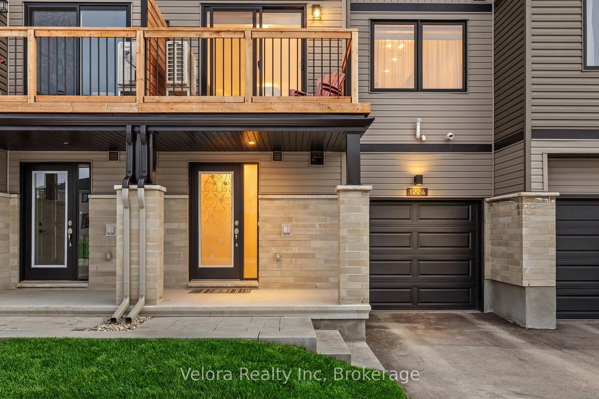 Photo 3 of 1224 Cope Drive, Ottawa, Stittsville (South) — HOMEH