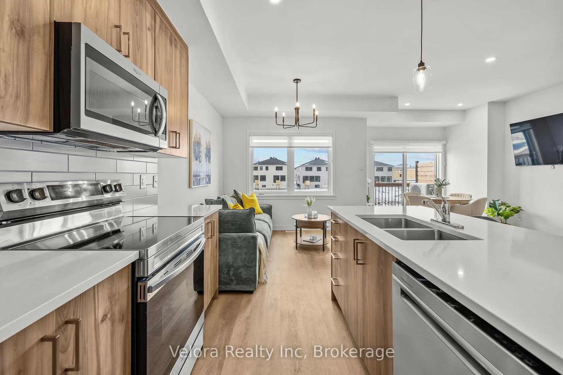 Photo 6 of 1224 Cope Drive, Ottawa, Stittsville (South) — HOMEH