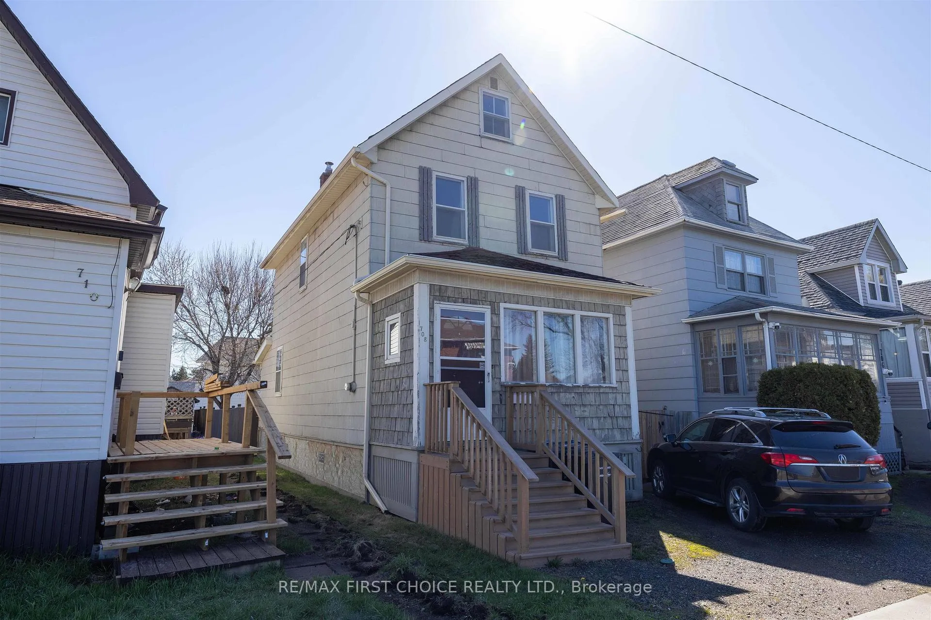 Photo 1 of 708 McLeod Street, Thunder Bay, East End — HOMEH