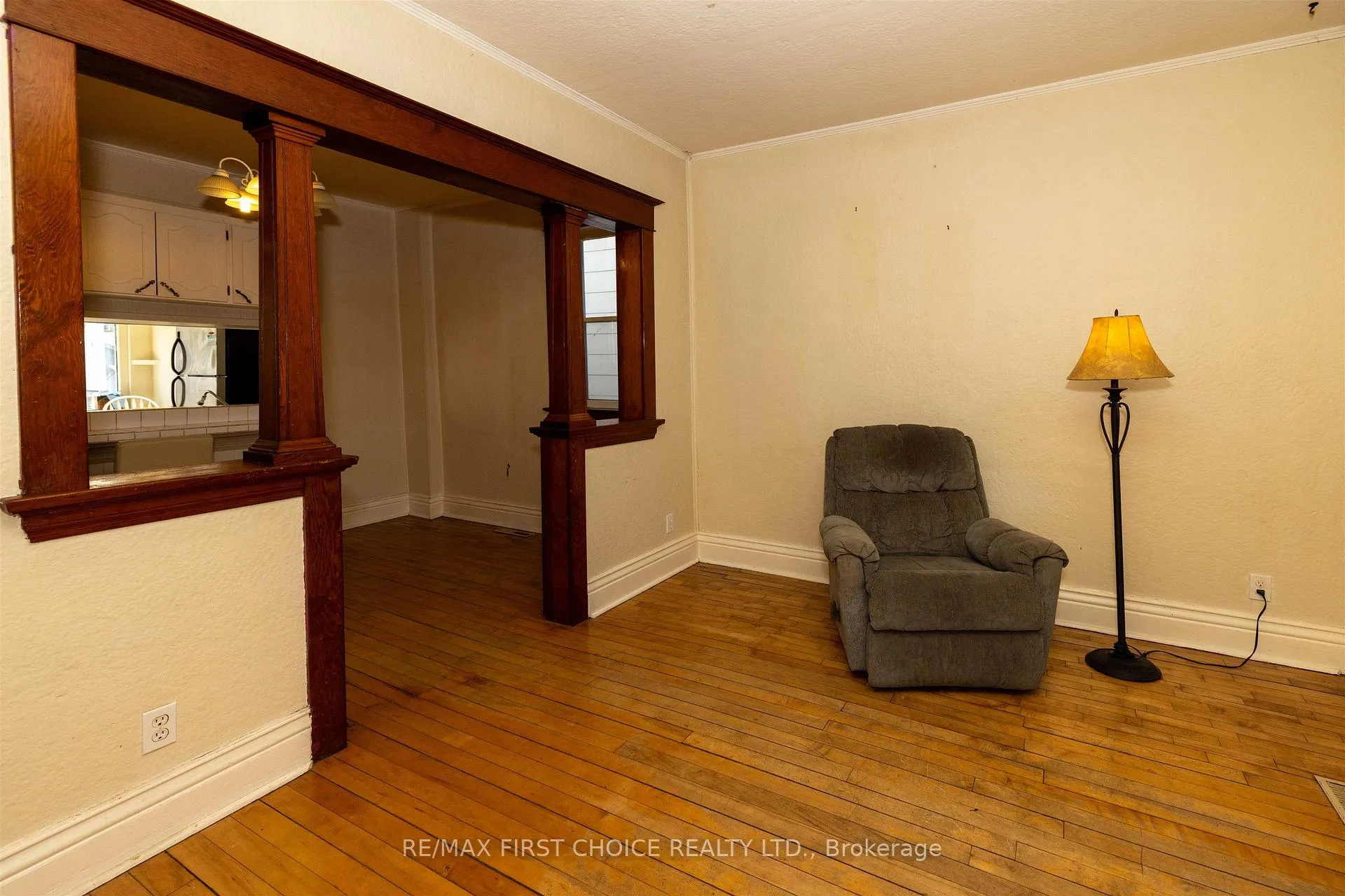 Photo 6 of 708 McLeod Street, Thunder Bay, East End — HOMEH