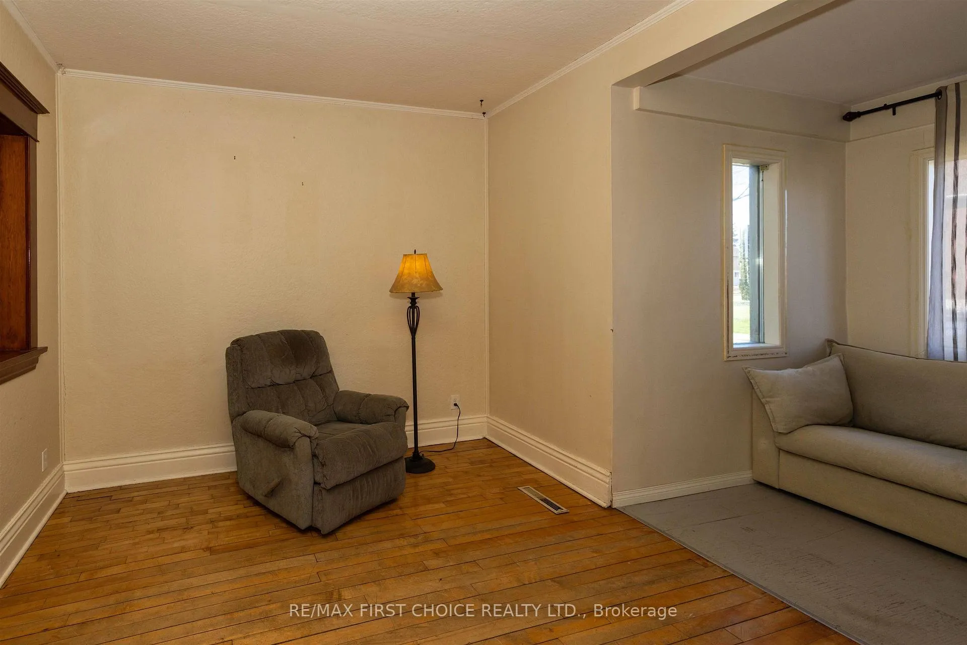 Photo 7 of 708 McLeod Street, Thunder Bay, East End — HOMEH