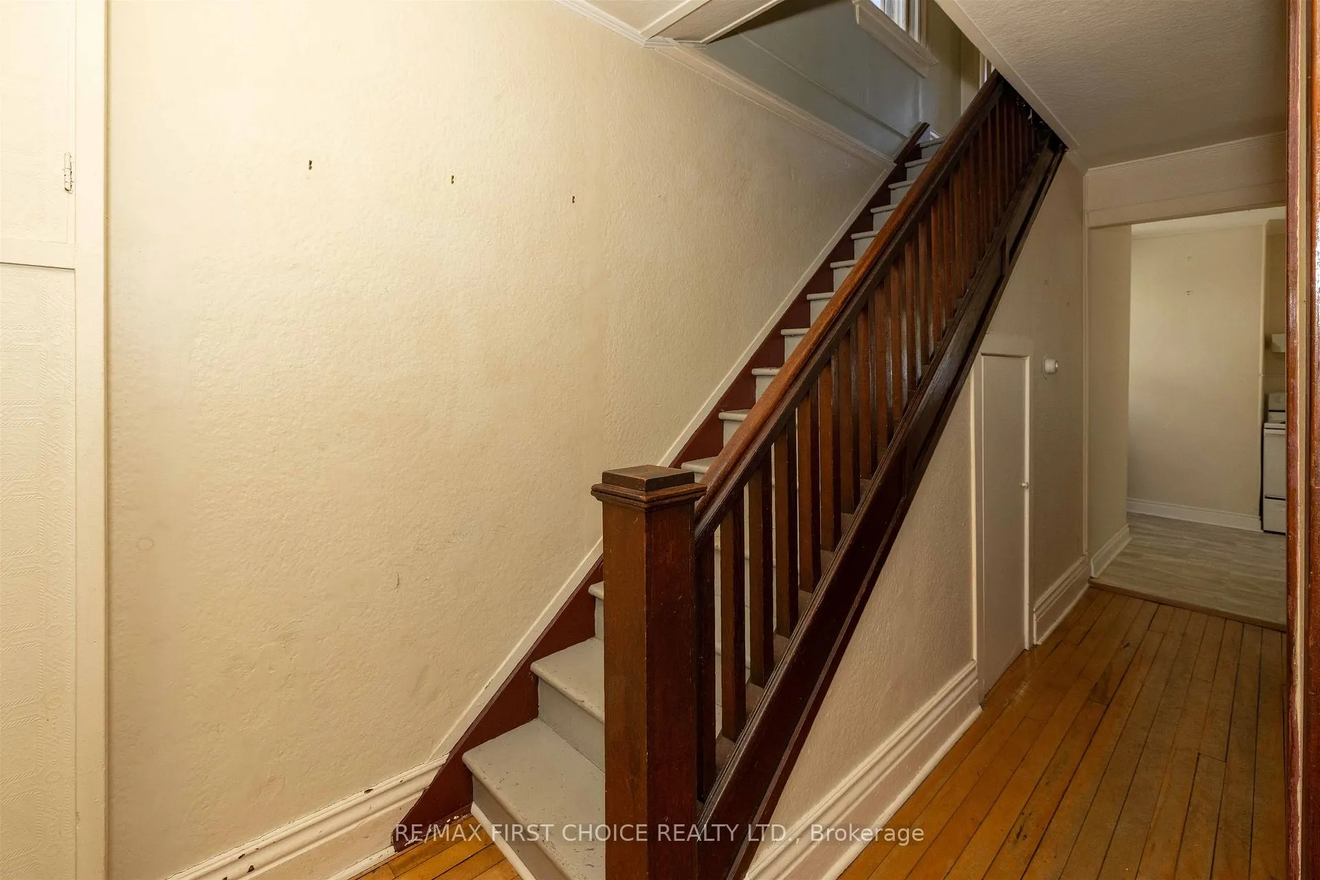 Photo 18 of 708 McLeod Street, Thunder Bay, East End — HOMEH