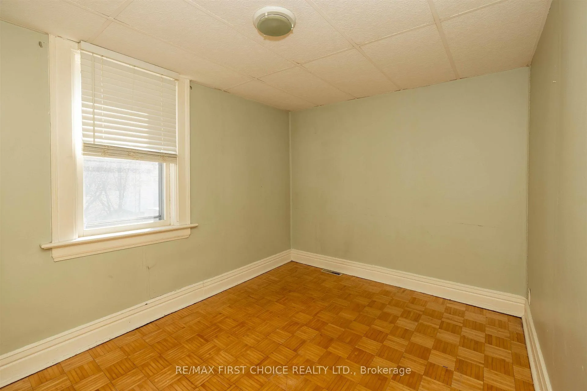 Photo 25 of 708 McLeod Street, Thunder Bay, East End — HOMEH