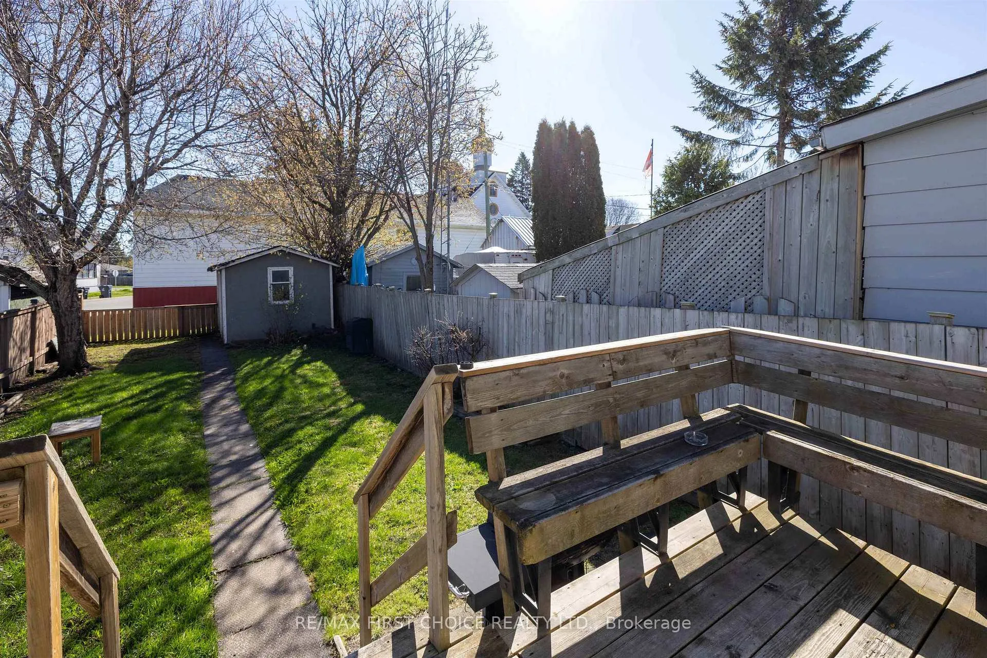 Photo 32 of 708 McLeod Street, Thunder Bay, East End — HOMEH