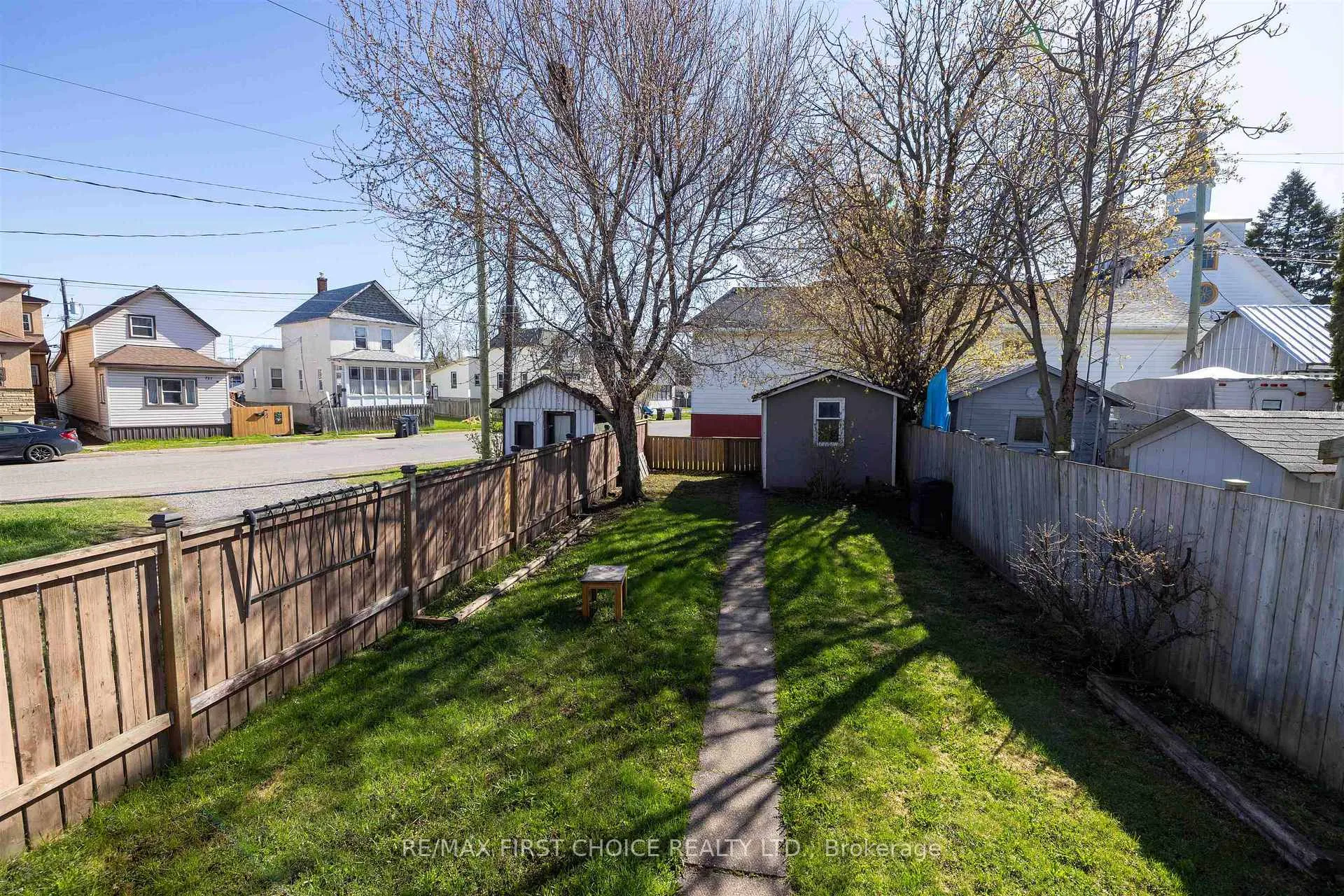 Photo 33 of 708 McLeod Street, Thunder Bay, East End — HOMEH