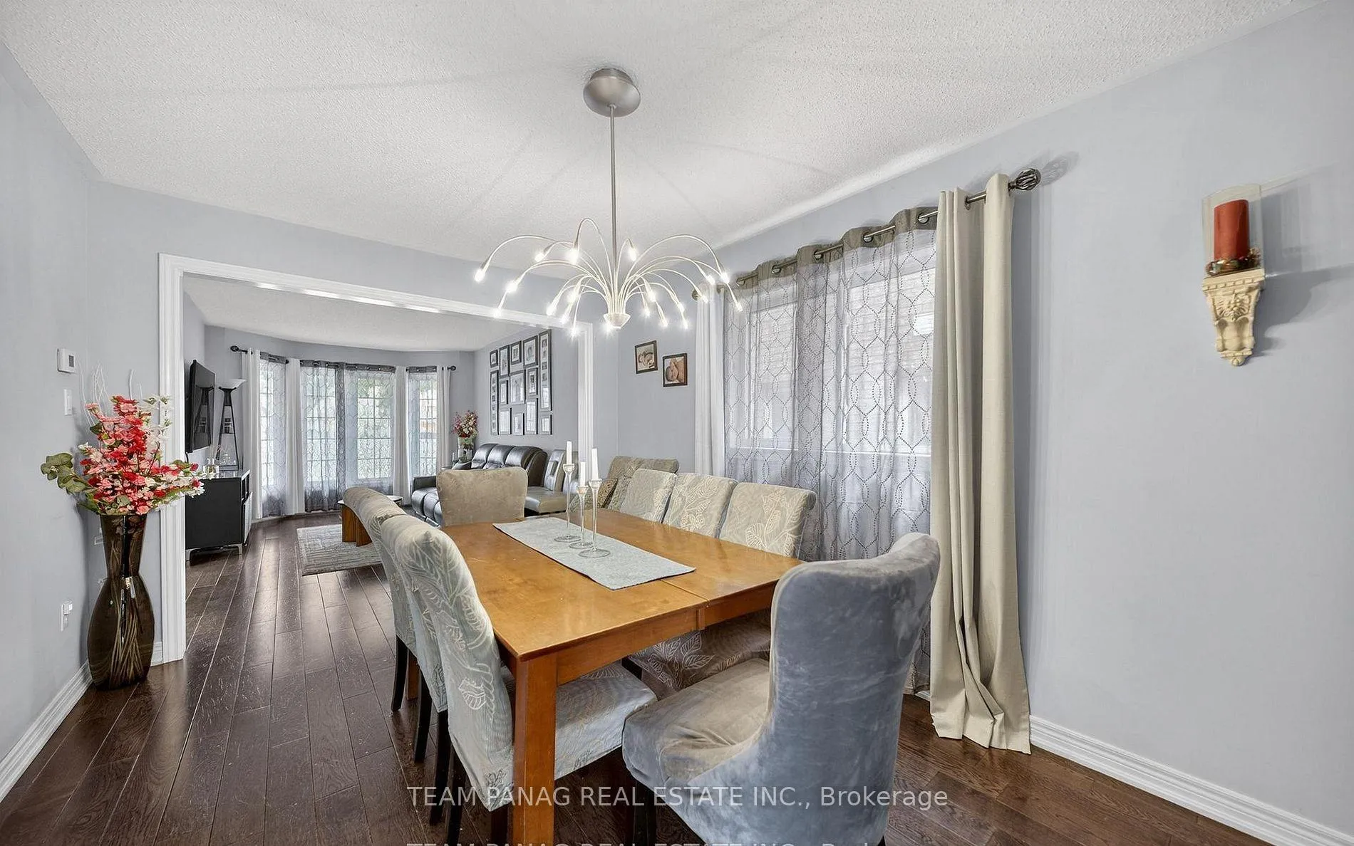 Photo 6 of 8 Deerglen Drive, Brampton, Sandringham-Wellington — HOMEH