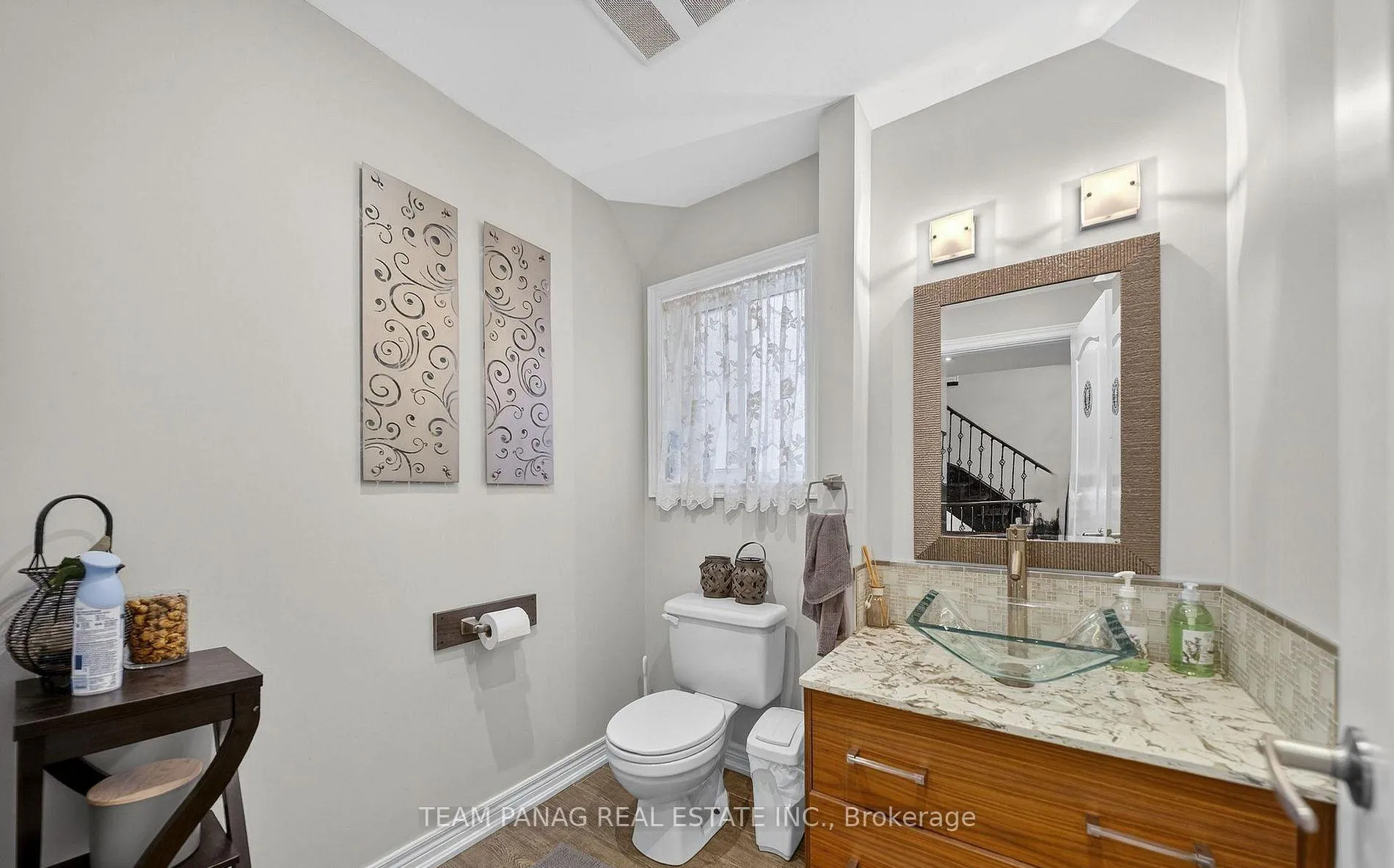 Photo 15 of 8 Deerglen Drive, Brampton, Sandringham-Wellington — HOMEH
