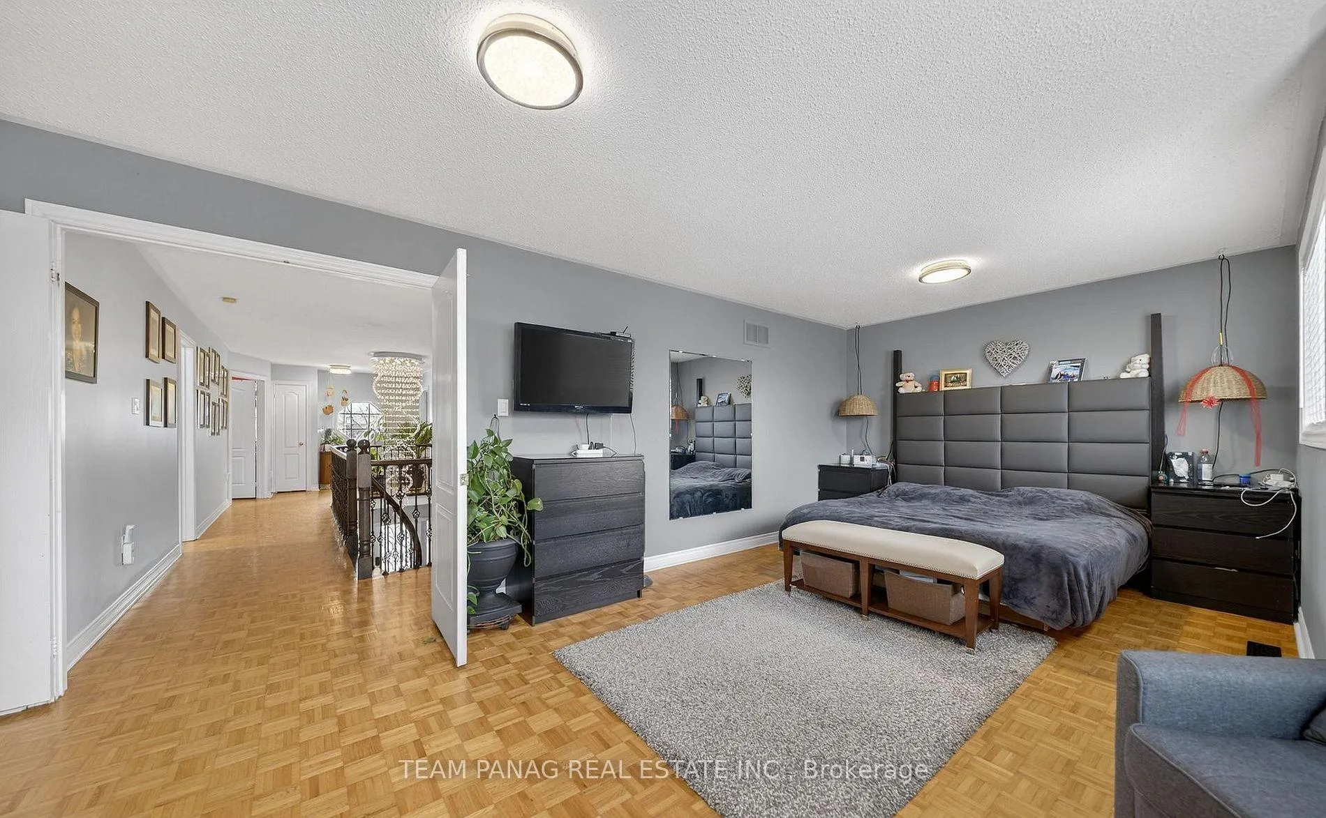 Photo 19 of 8 Deerglen Drive, Brampton, Sandringham-Wellington — HOMEH