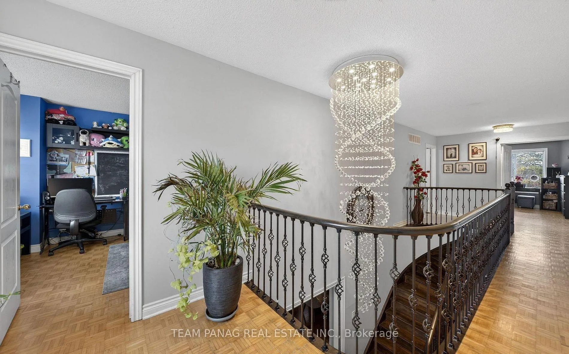 Photo 24 of 8 Deerglen Drive, Brampton, Sandringham-Wellington — HOMEH