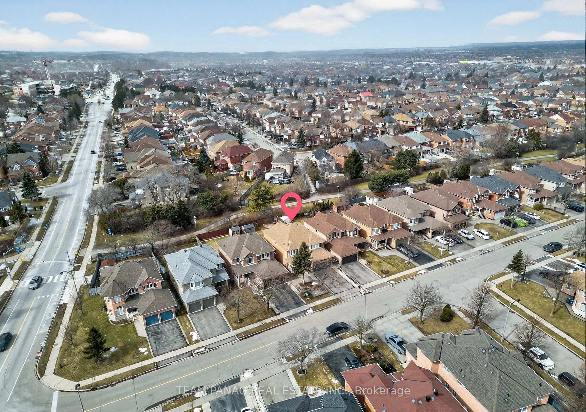 Photo 34 of 8 Deerglen Drive, Brampton, Sandringham-Wellington — HOMEH