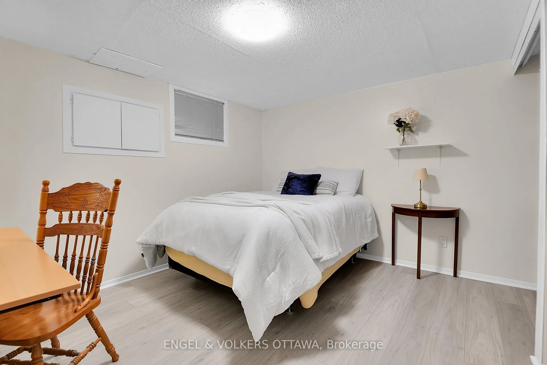 Photo 21 of 2123 Blue Jay Crescent, Ottawa, Beacon Hill North — HOMEH