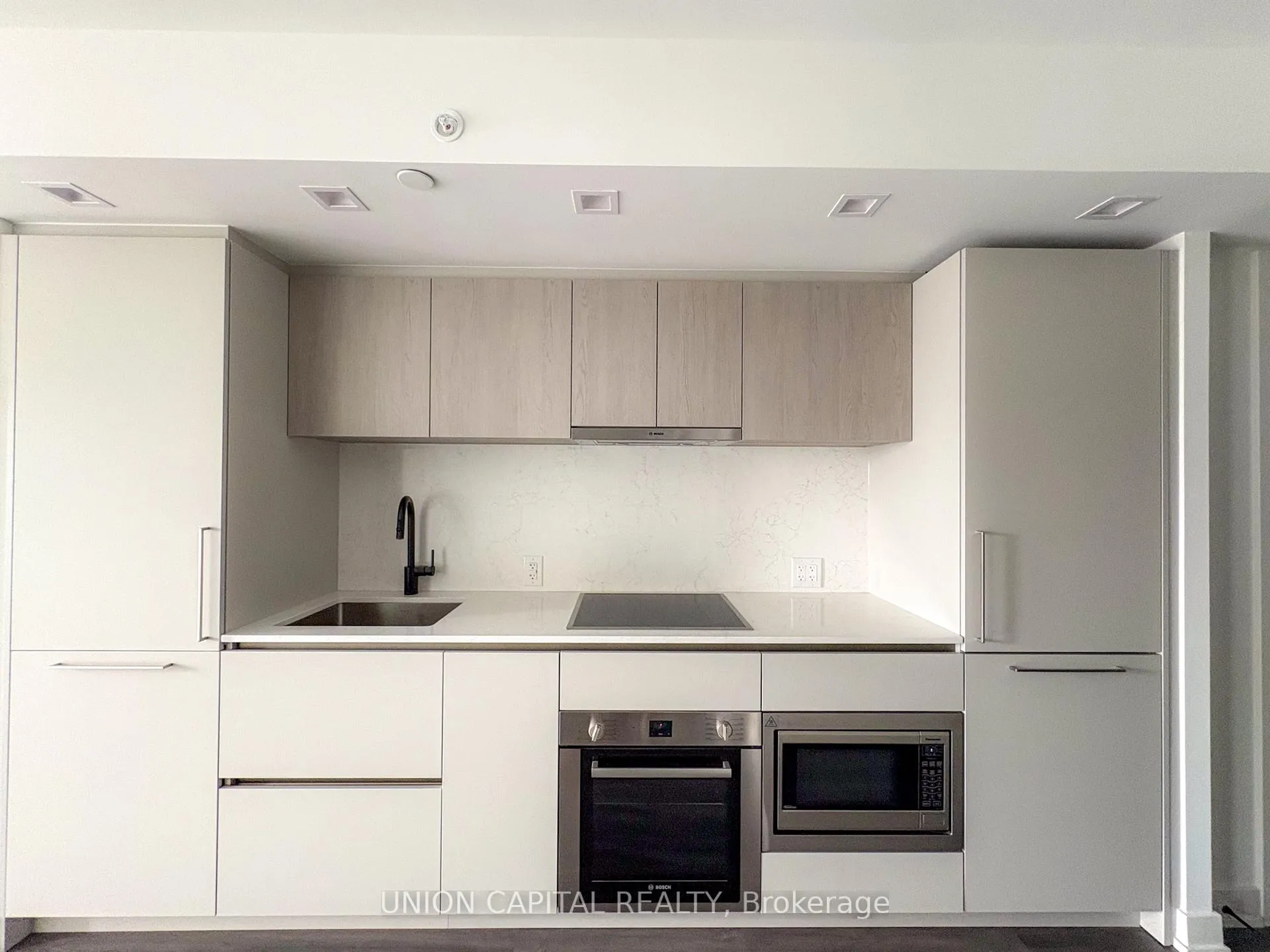 Photo 7 of Unit 1901, 609 Sherbourne Street, Toronto, North St. James Town — HOMEH