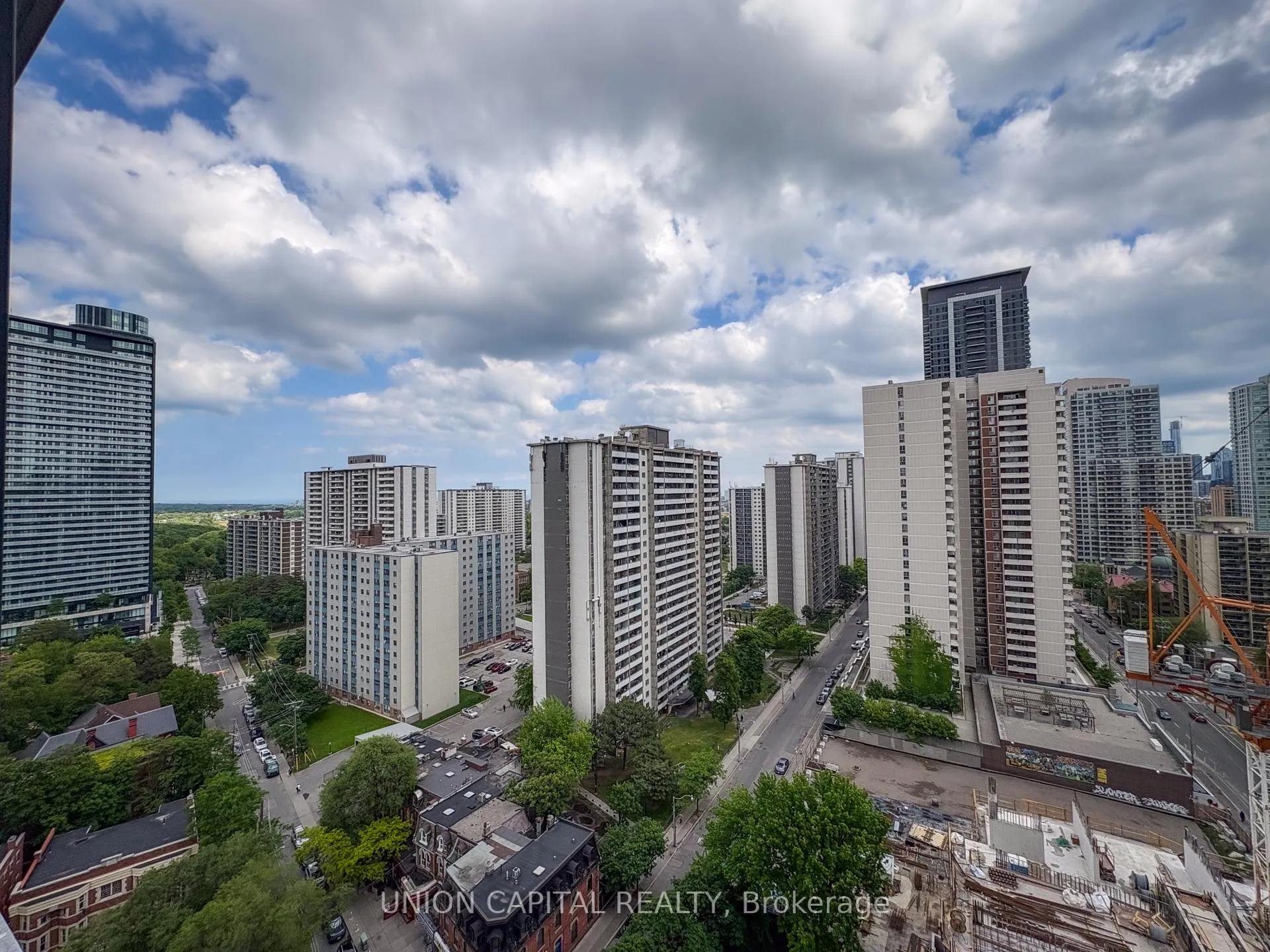 Photo 14 of Unit 1901, 609 Sherbourne Street, Toronto, North St. James Town — HOMEH
