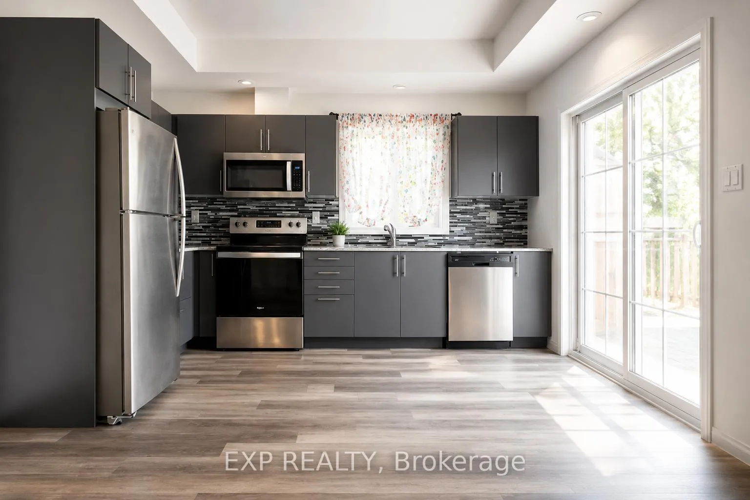 Photo 2 of Unit 40, 205 West Oak Trail, Kitchener, Rosenburg — HOMEH